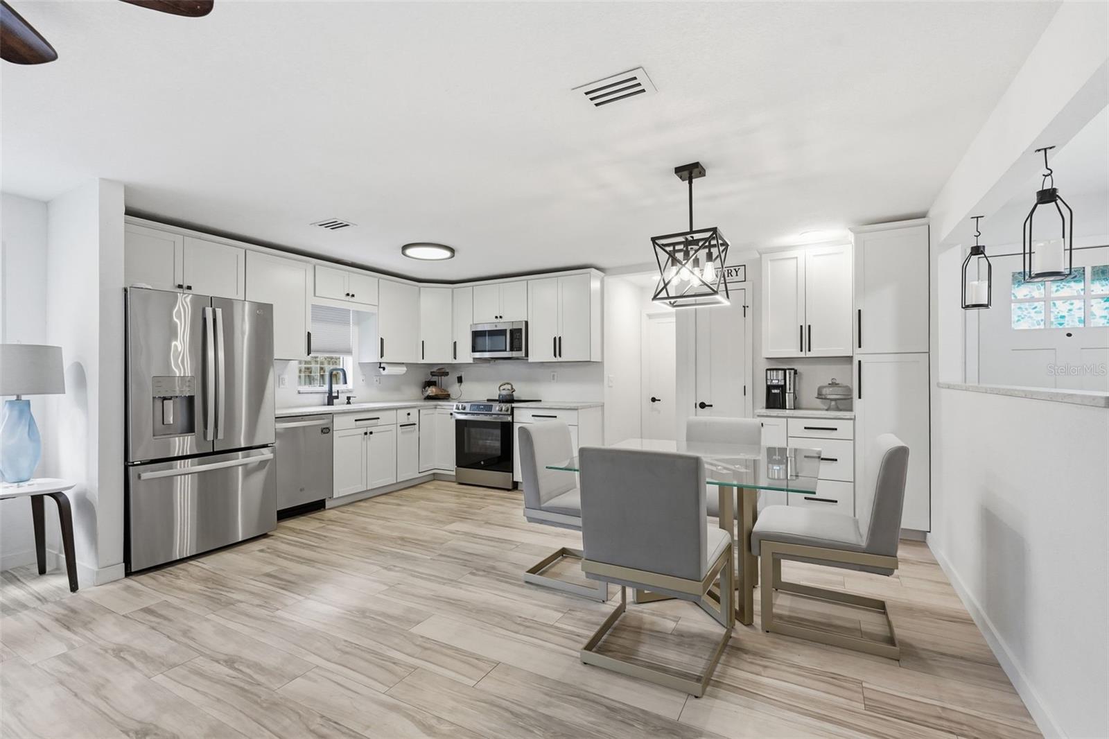 811 MICHIGAN BLVD, DUNEDIN, FL, 34698