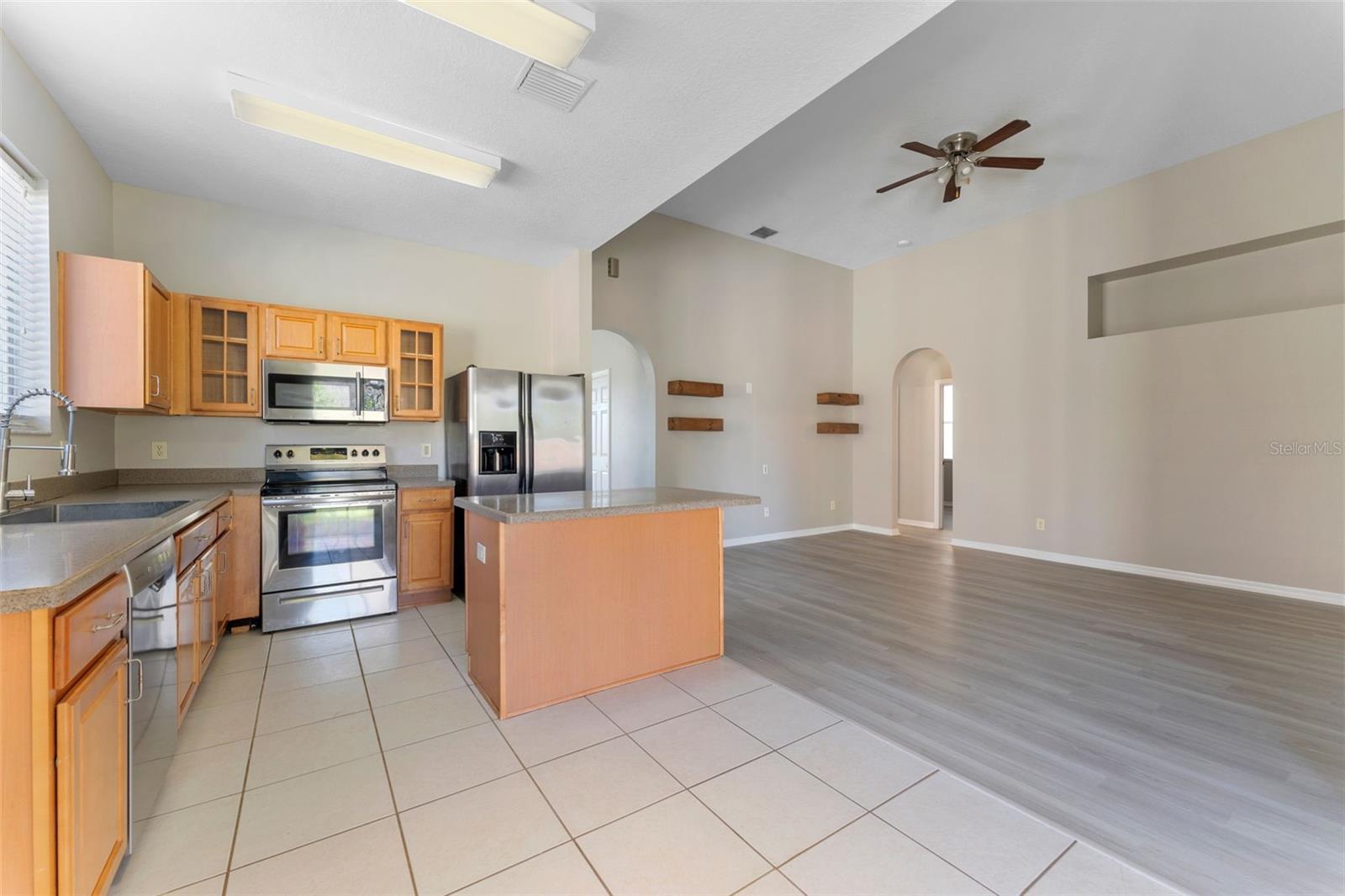 3031 DOWNAN POINT DR, LAND O LAKES, FL, 34638