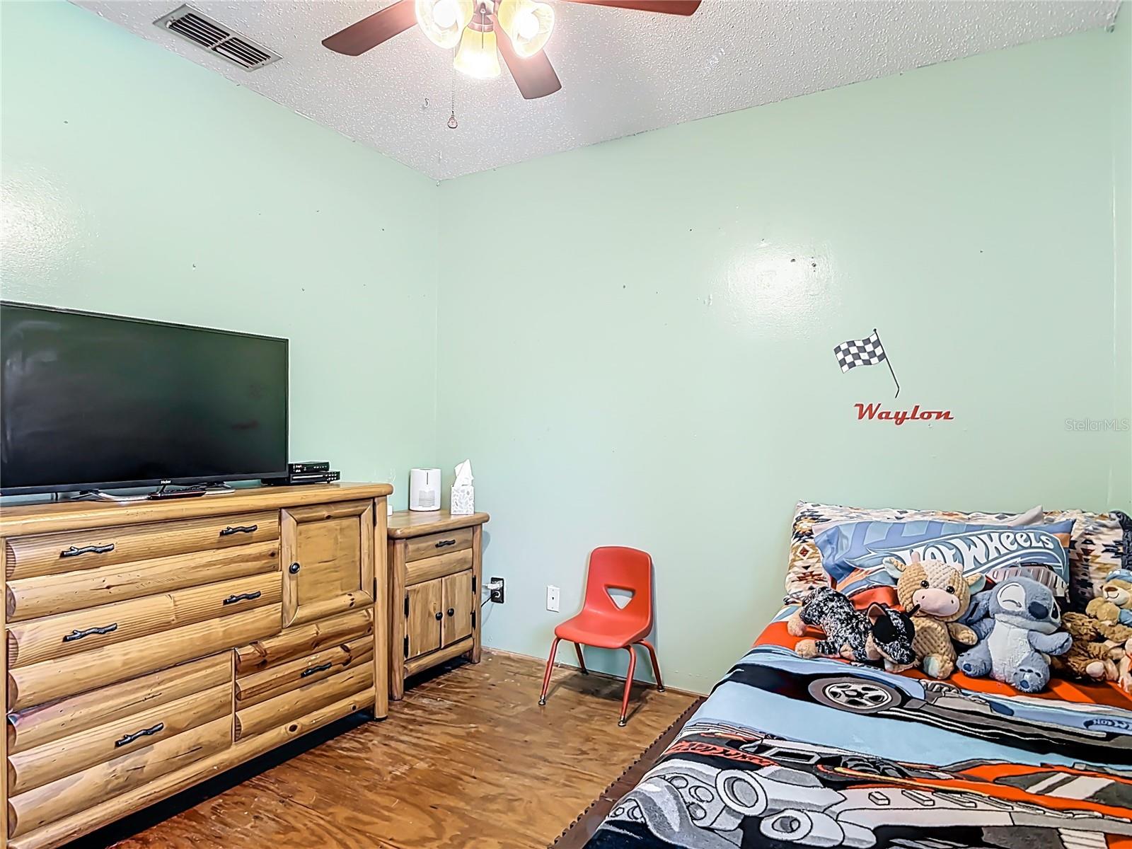 24046 BOBCAT RD, ASTOR, FL, 32102