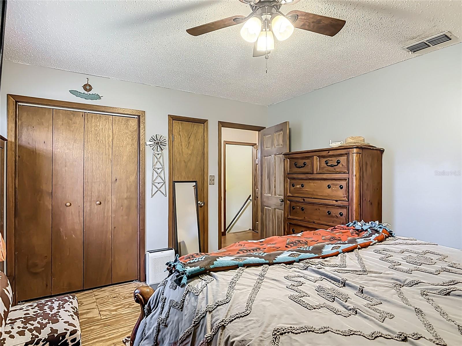 24046 BOBCAT RD, ASTOR, FL, 32102