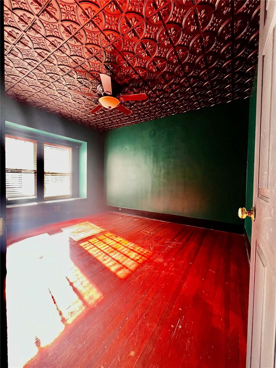 505 WASHINGTON AVE, EUSTIS, FL, 32726