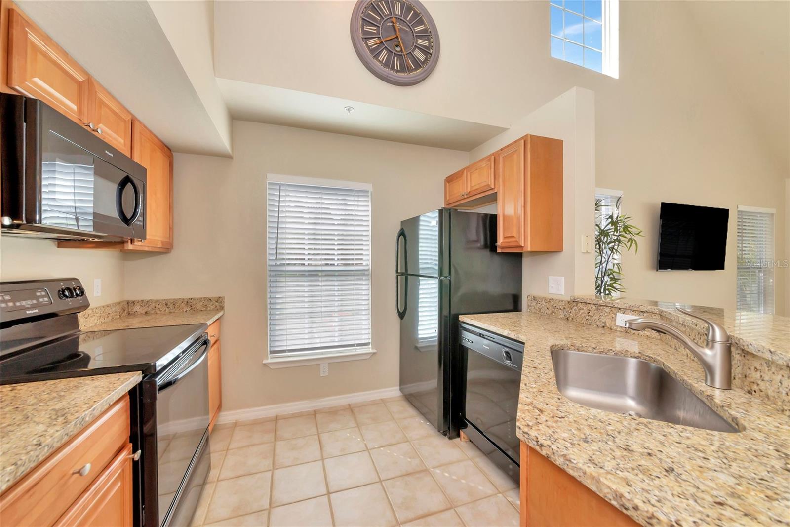 5560 ROSEHILL RD #201, SARASOTA, FL, 34233