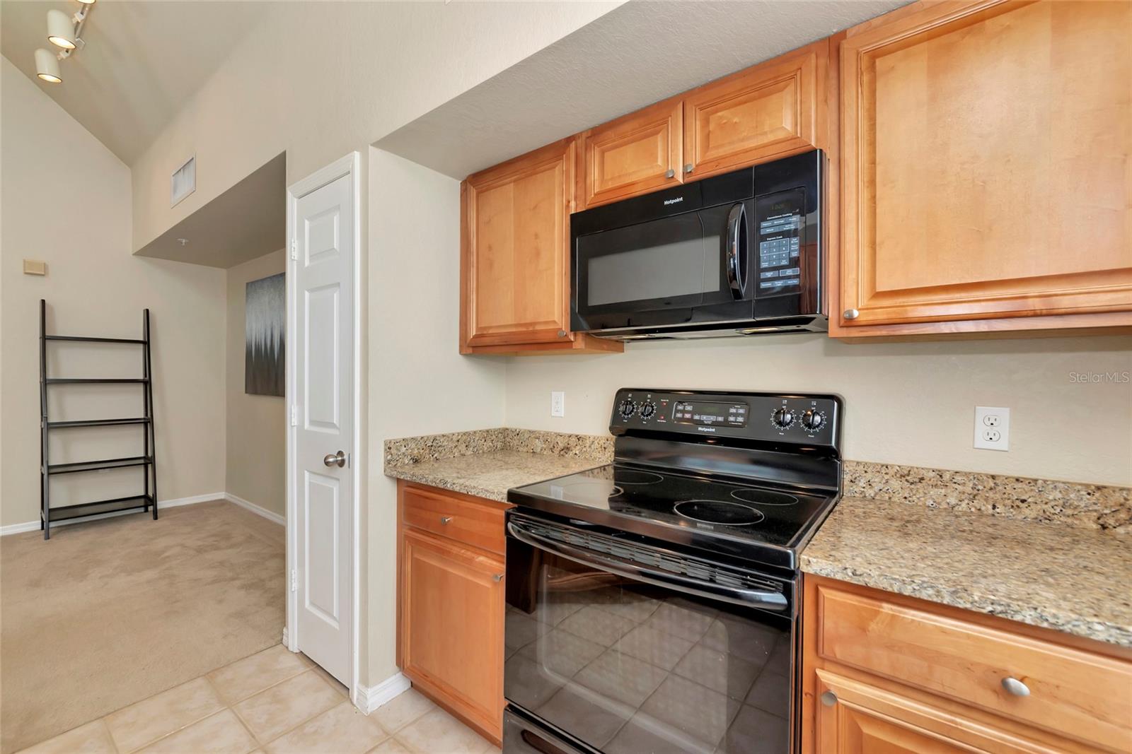 5560 ROSEHILL RD #201, SARASOTA, FL, 34233