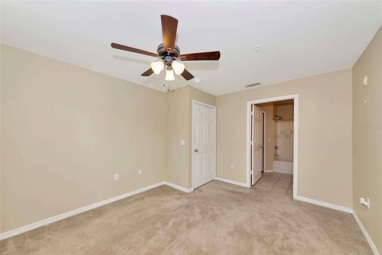 5560 ROSEHILL RD #201, SARASOTA, FL, 34233