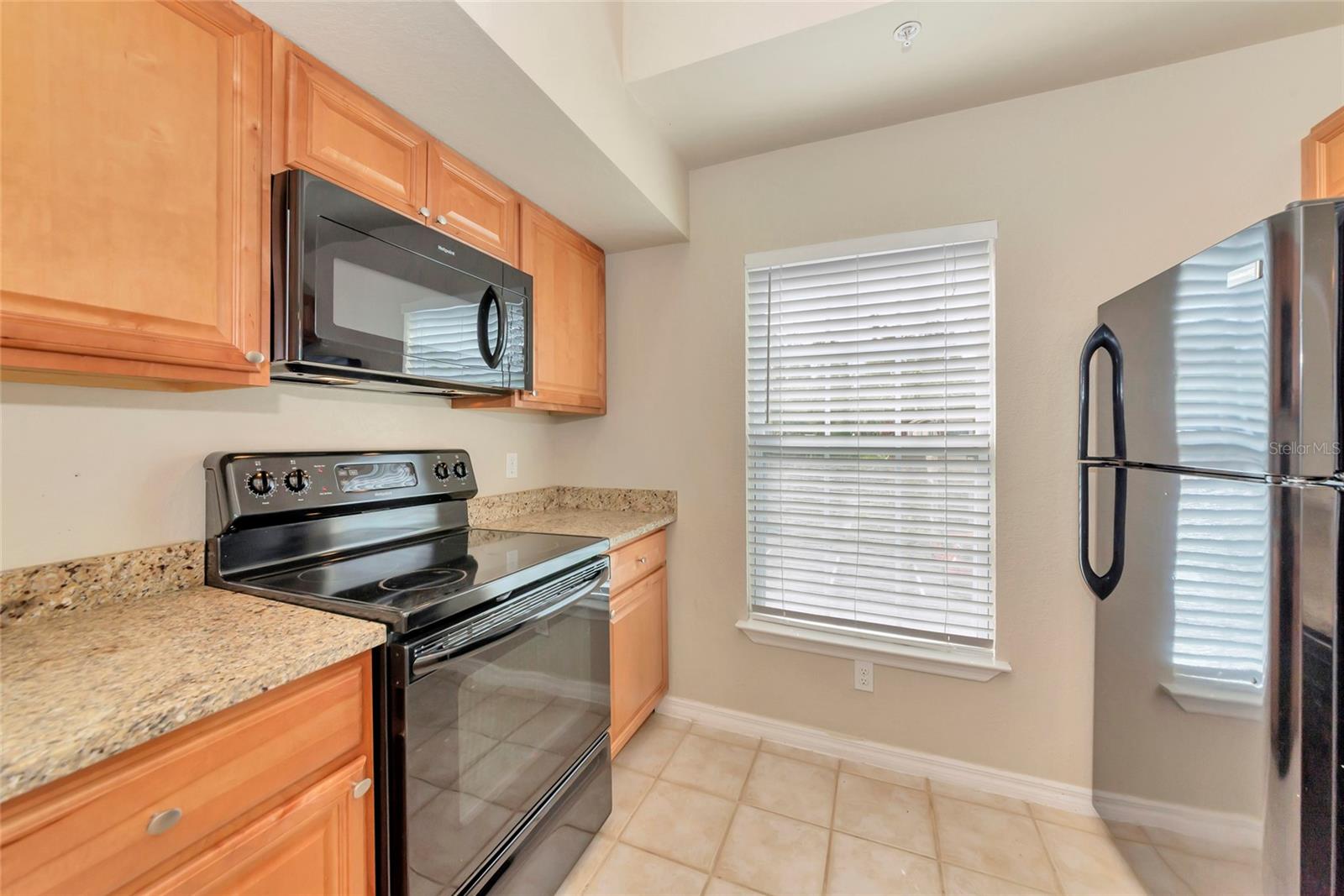 5560 ROSEHILL RD #201, SARASOTA, FL, 34233