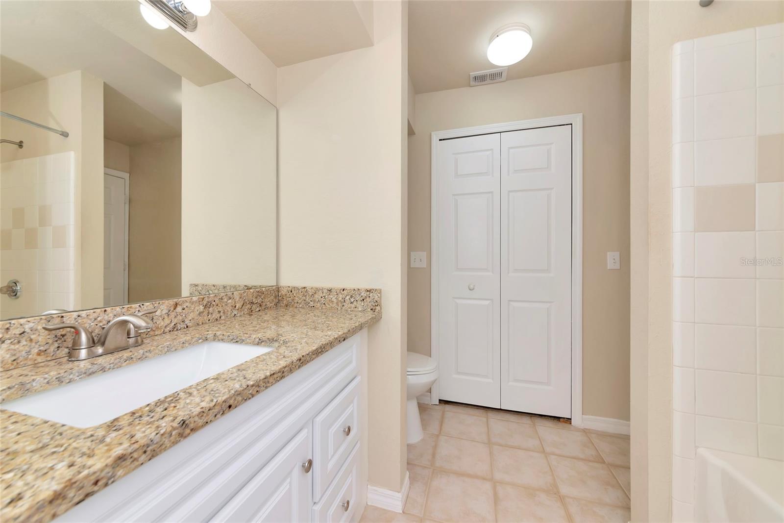 5560 ROSEHILL RD #201, SARASOTA, FL, 34233