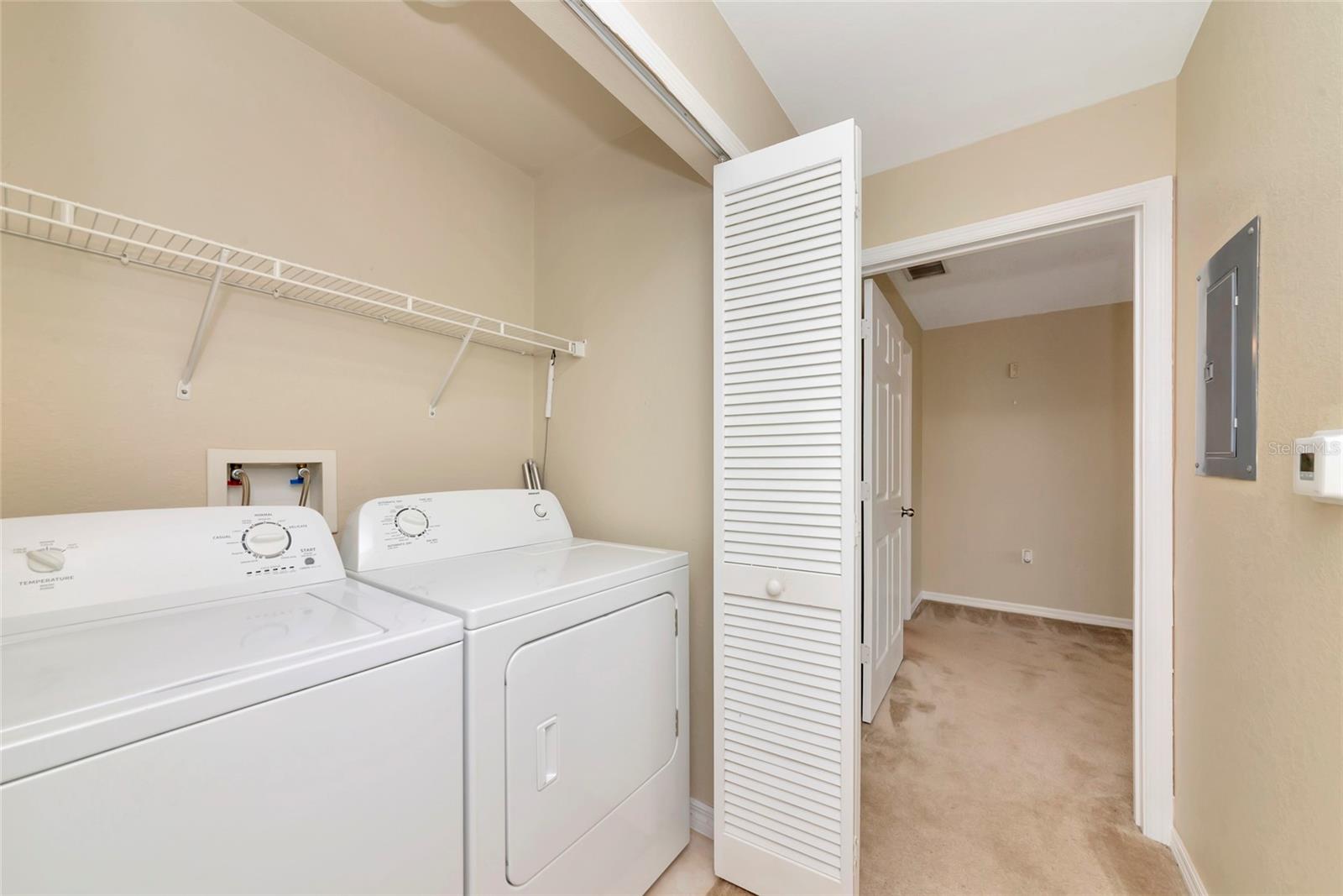 5560 ROSEHILL RD #201, SARASOTA, FL, 34233
