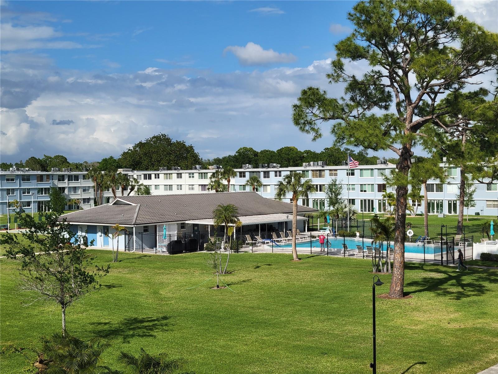 4715 BAY ST NE #225, ST PETERSBURG, FL, 33703