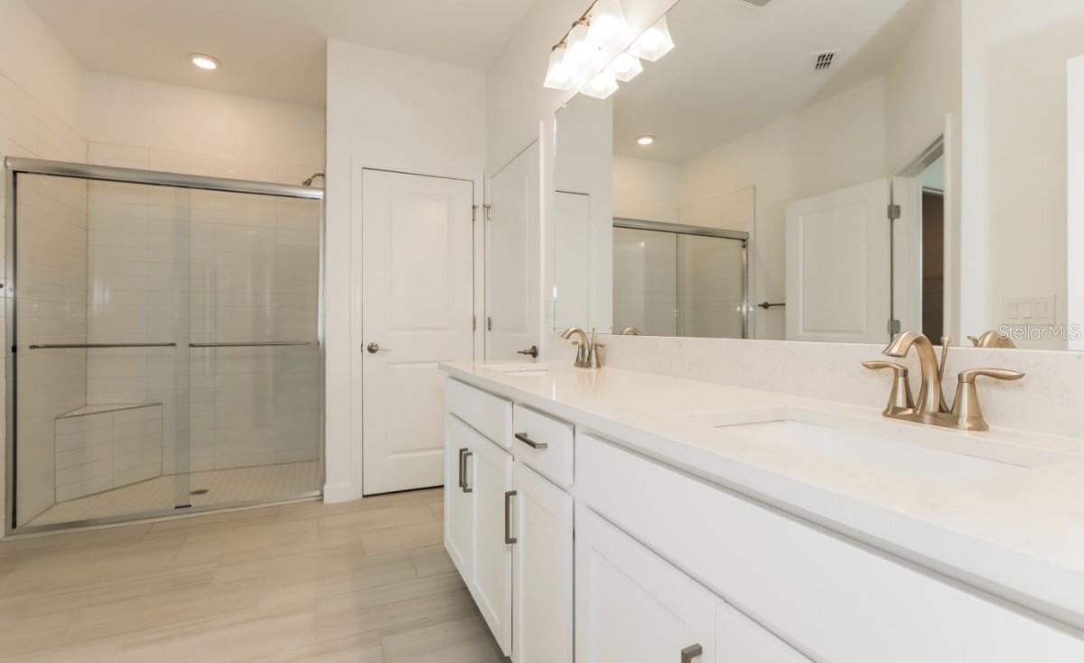 1250 SPINNAKER DR, LAKELAND, FL, 33805