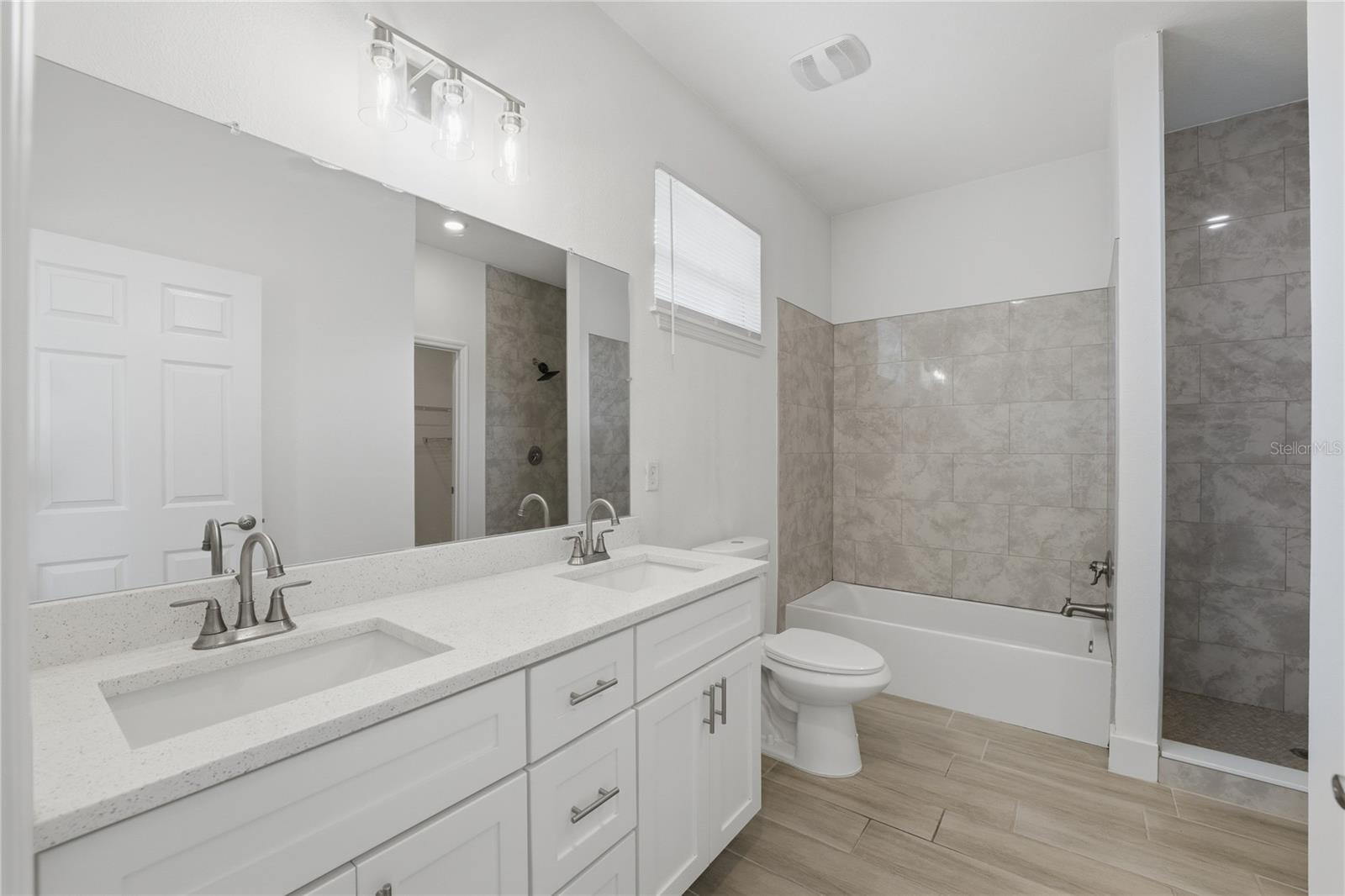 535 MARION OAKS LN, OCALA, FL, 34473