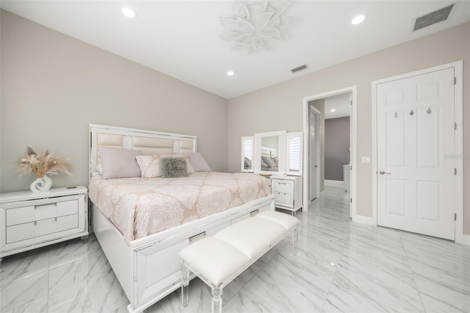 2009 FLOWER TER, SEBRING, FL, 33875