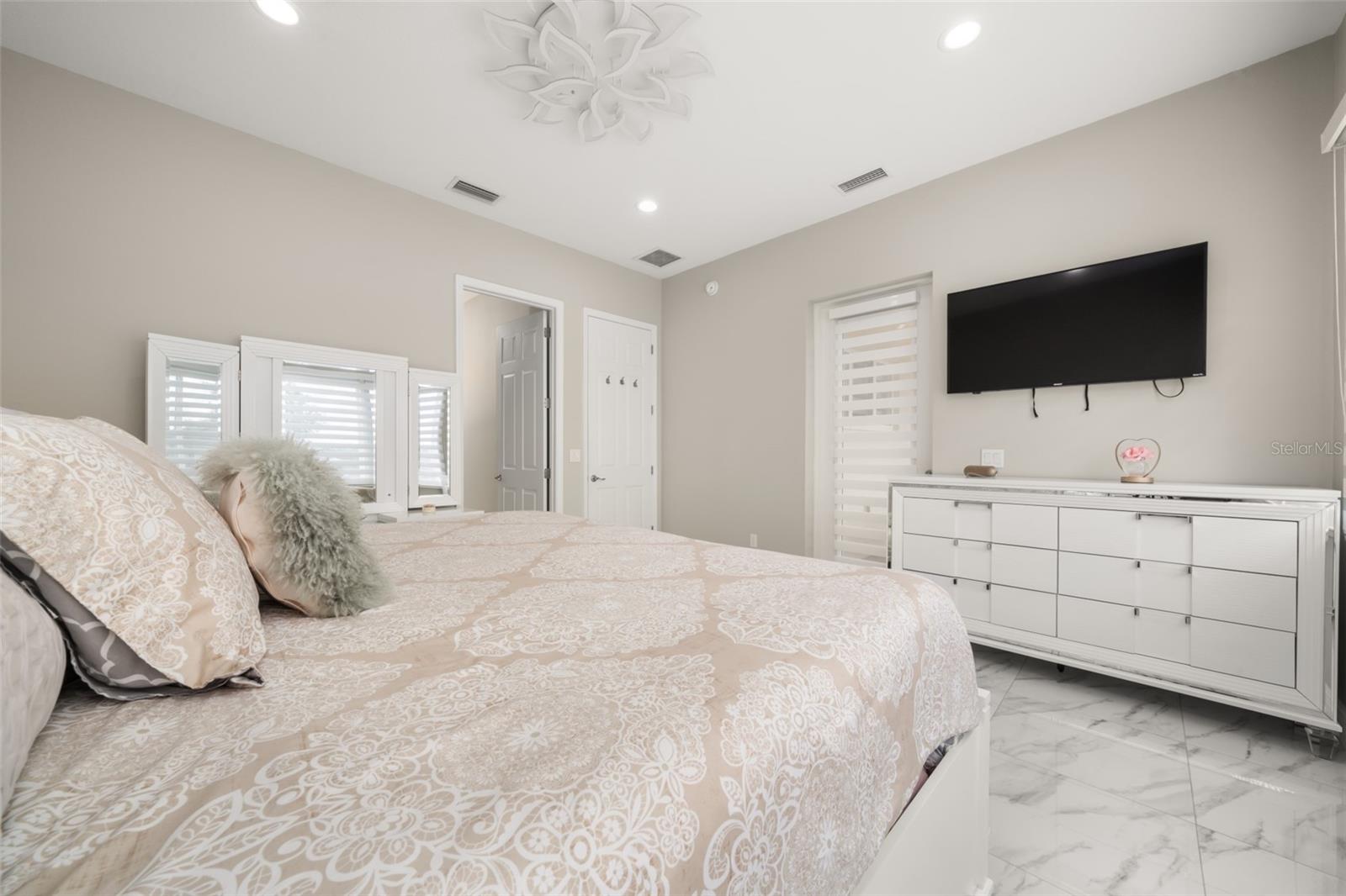 2009 FLOWER TER, SEBRING, FL, 33875