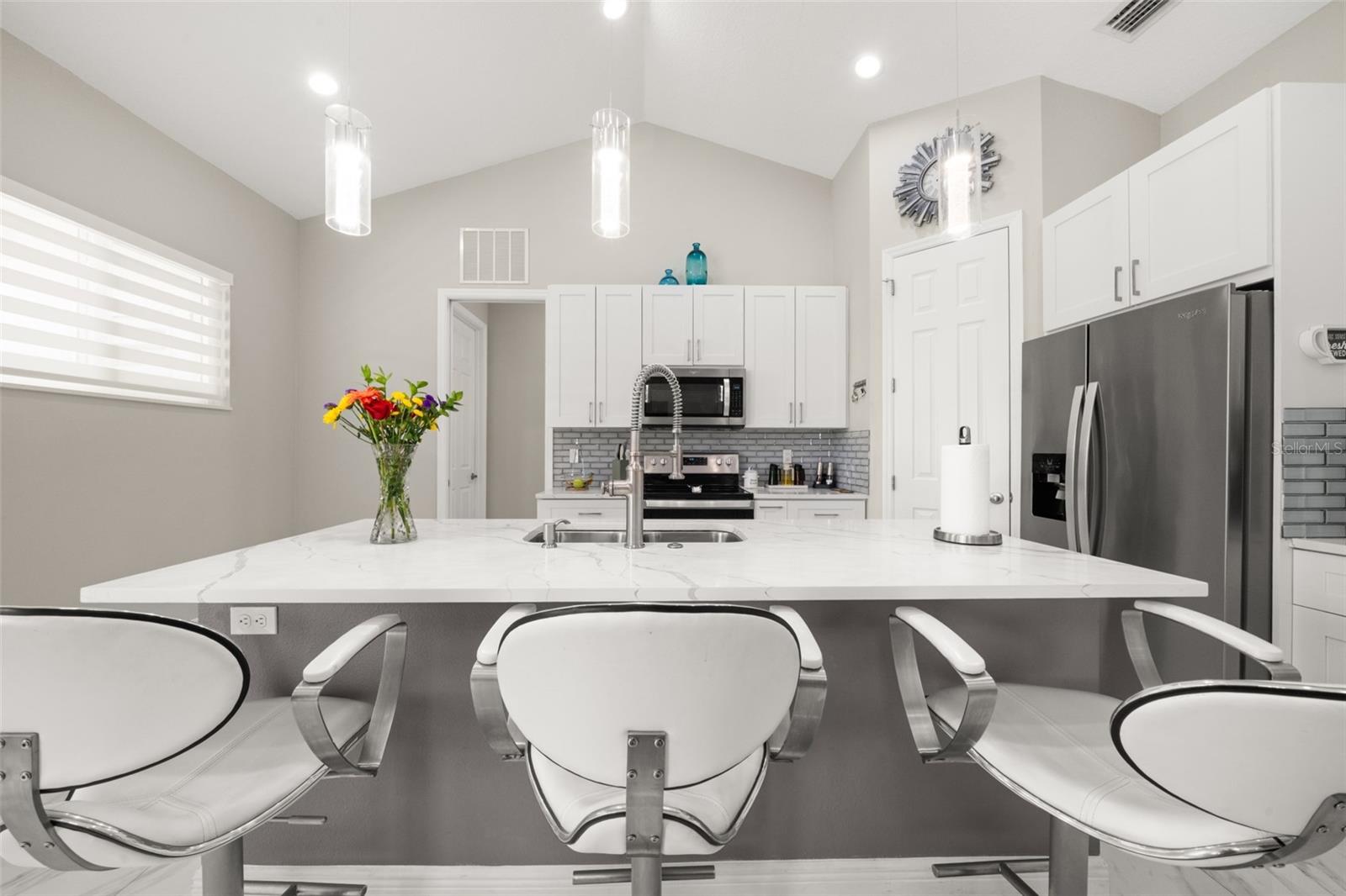 2009 FLOWER TER, SEBRING, FL, 33875