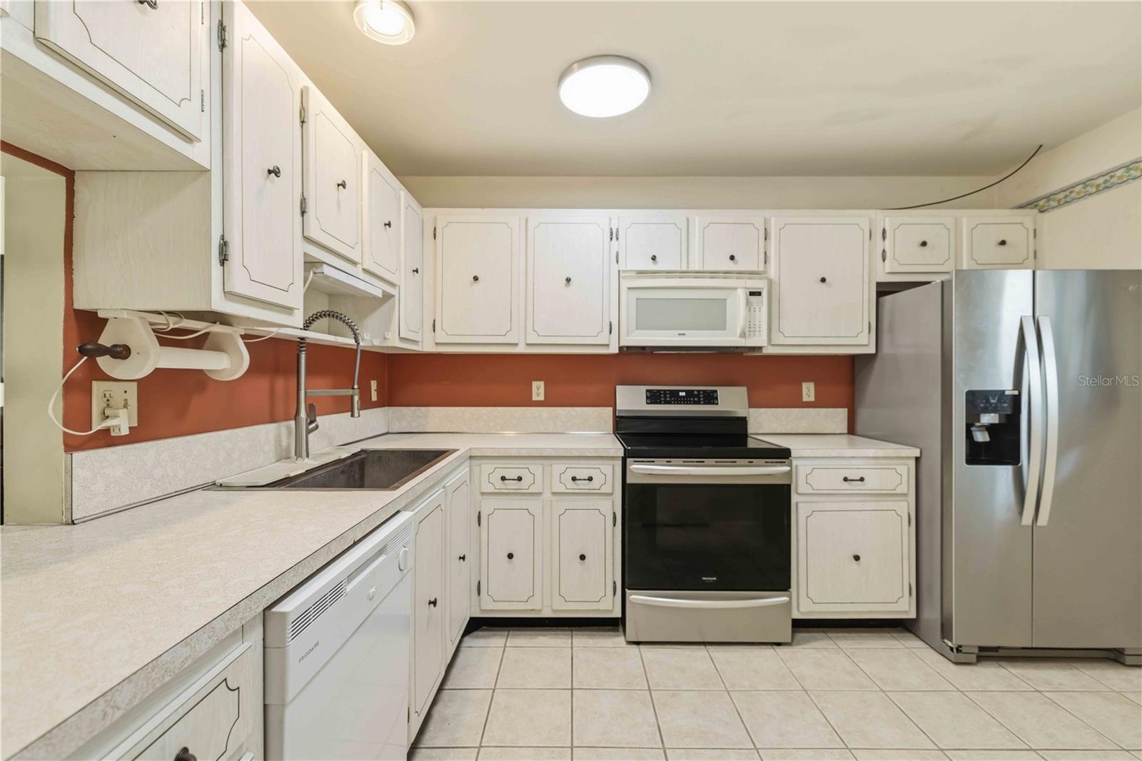 3680 IRONWOOD CIR #202L, BRADENTON, FL, 34209