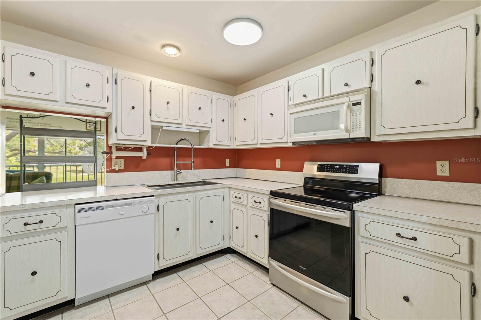 3680 IRONWOOD CIR #202L, BRADENTON, FL, 34209