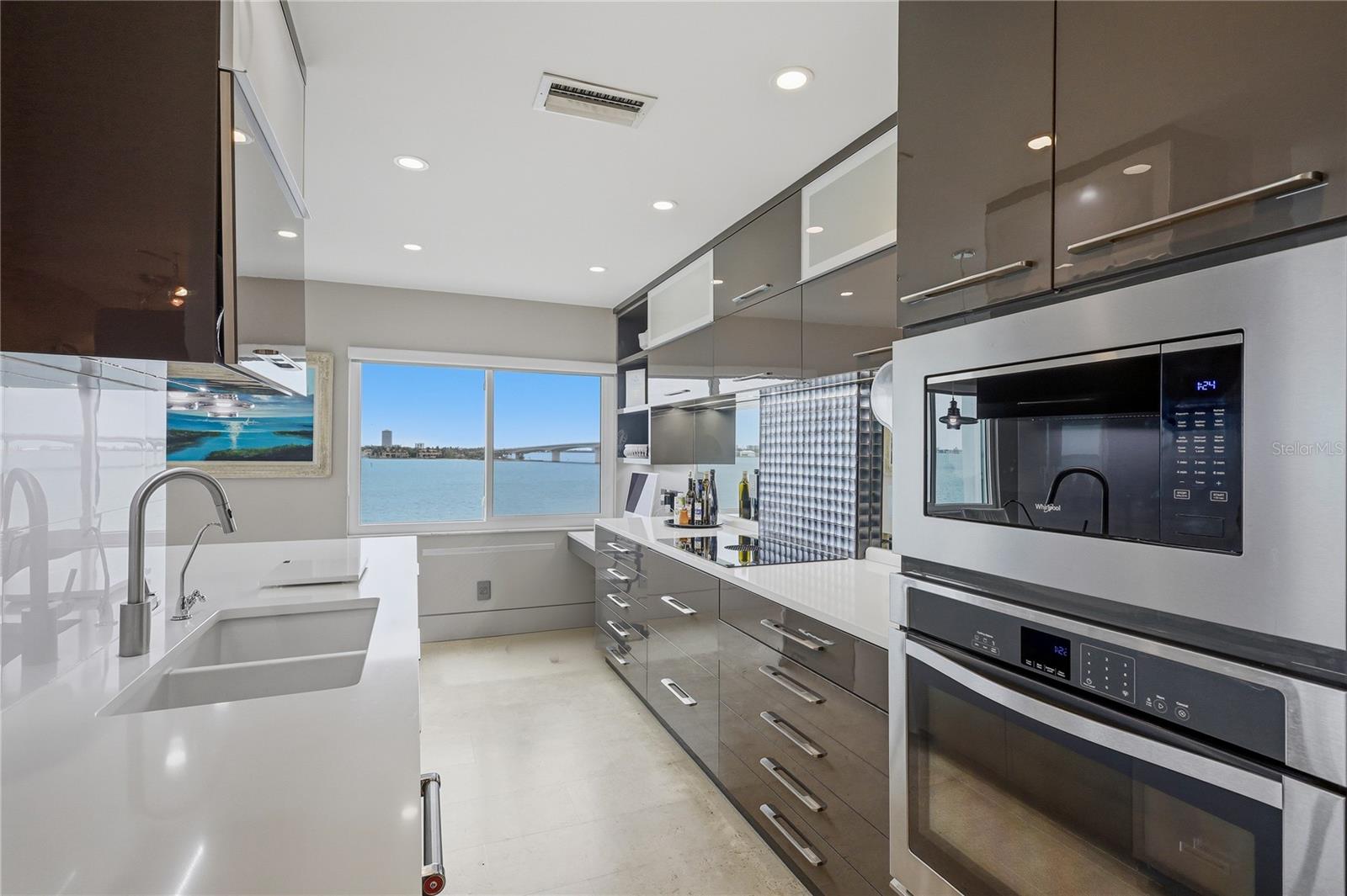 350 GOLDEN GATE PT #51, SARASOTA, FL, 34236