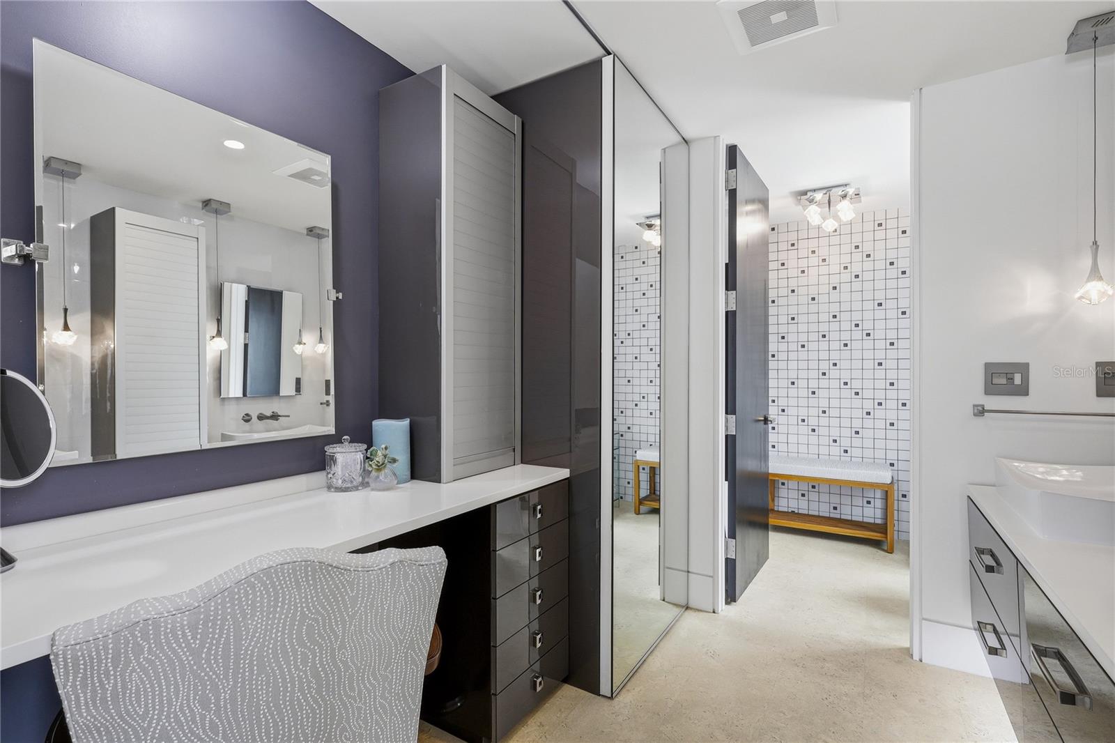 350 GOLDEN GATE PT #51, SARASOTA, FL, 34236