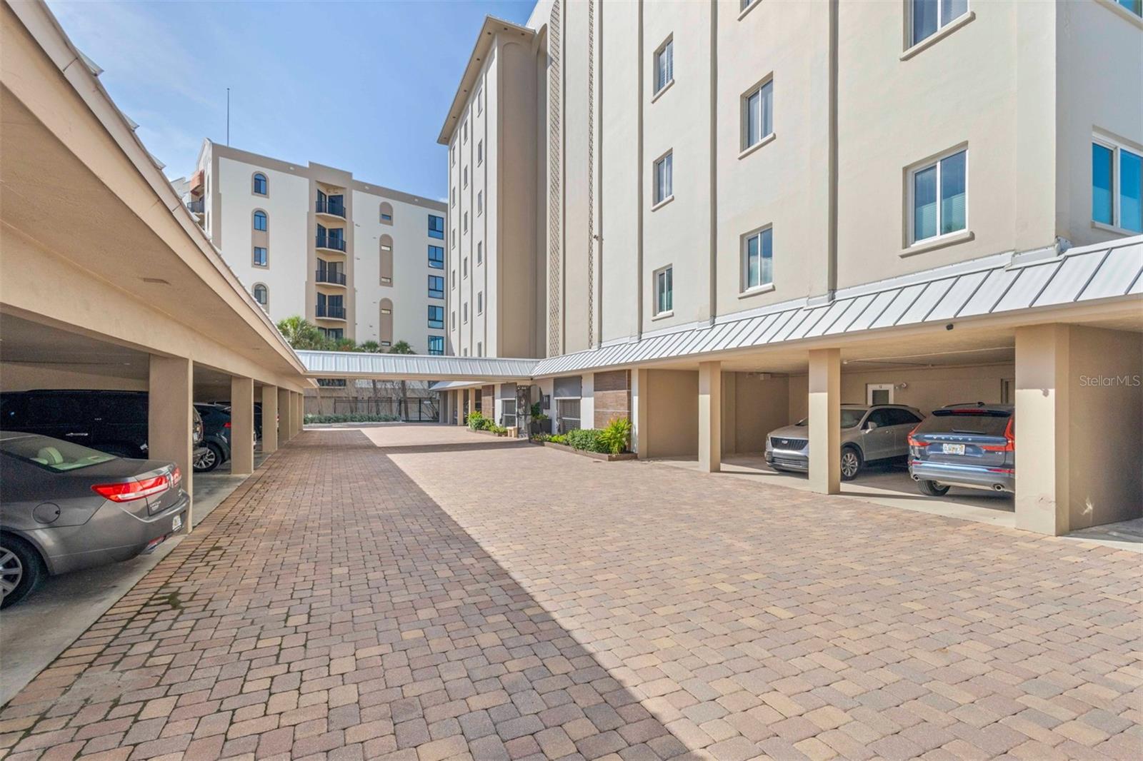 350 GOLDEN GATE PT #51, SARASOTA, FL, 34236