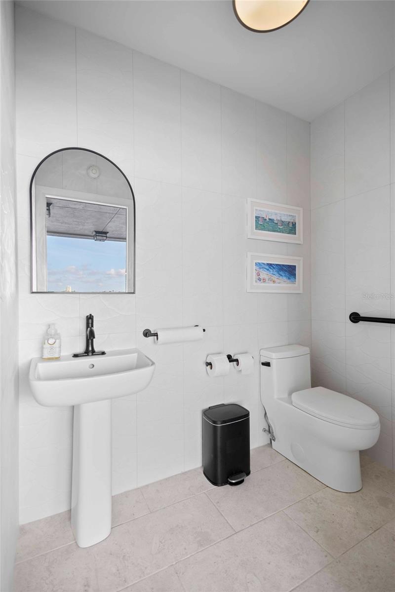 350 GOLDEN GATE PT #51, SARASOTA, FL, 34236