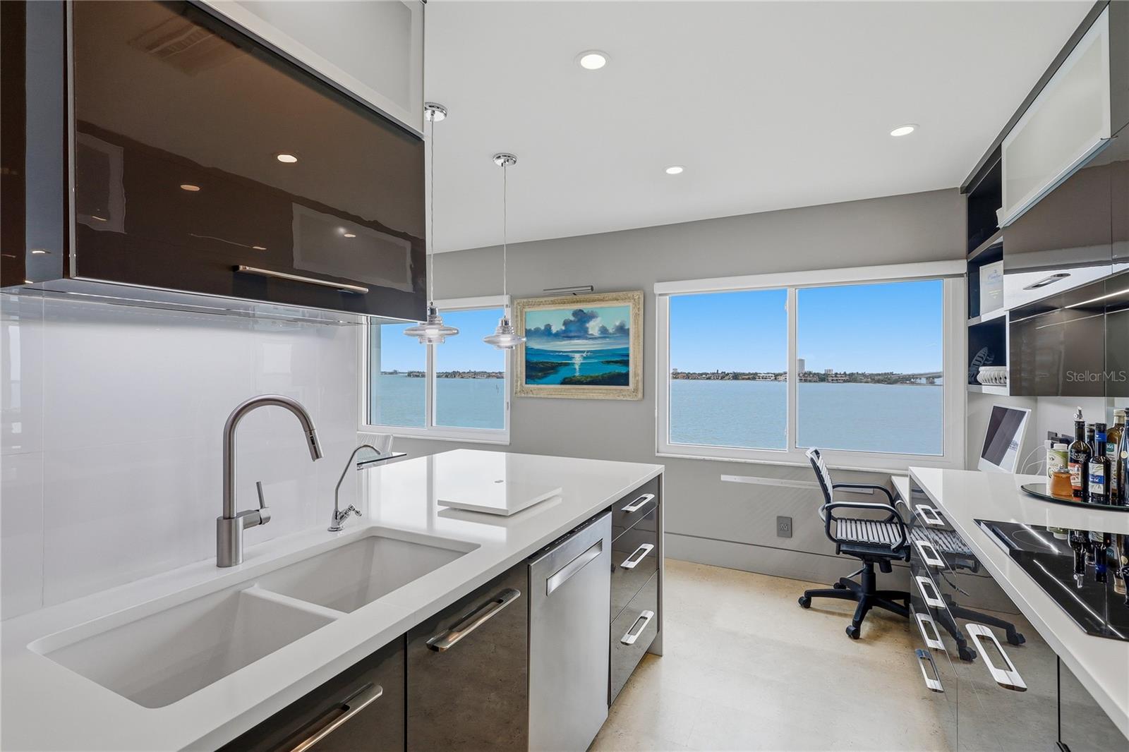 350 GOLDEN GATE PT #51, SARASOTA, FL, 34236