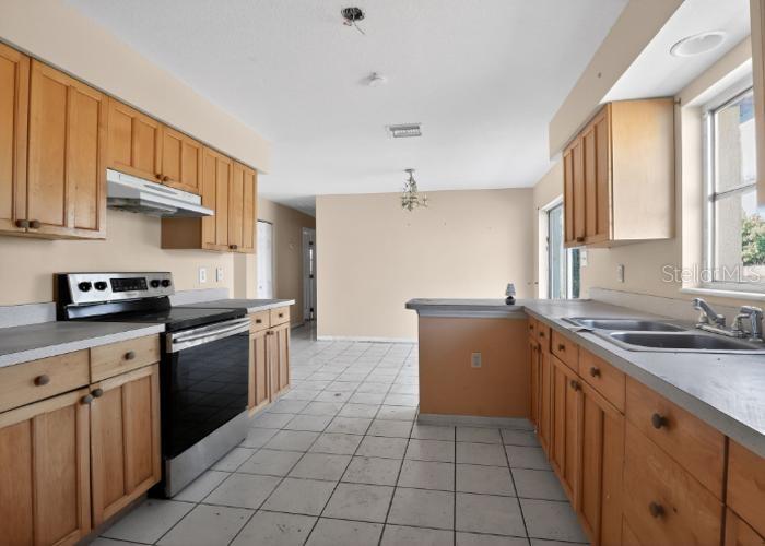 462 RIDGEWOOD ST NW, PORT CHARLOTTE, FL, 33952