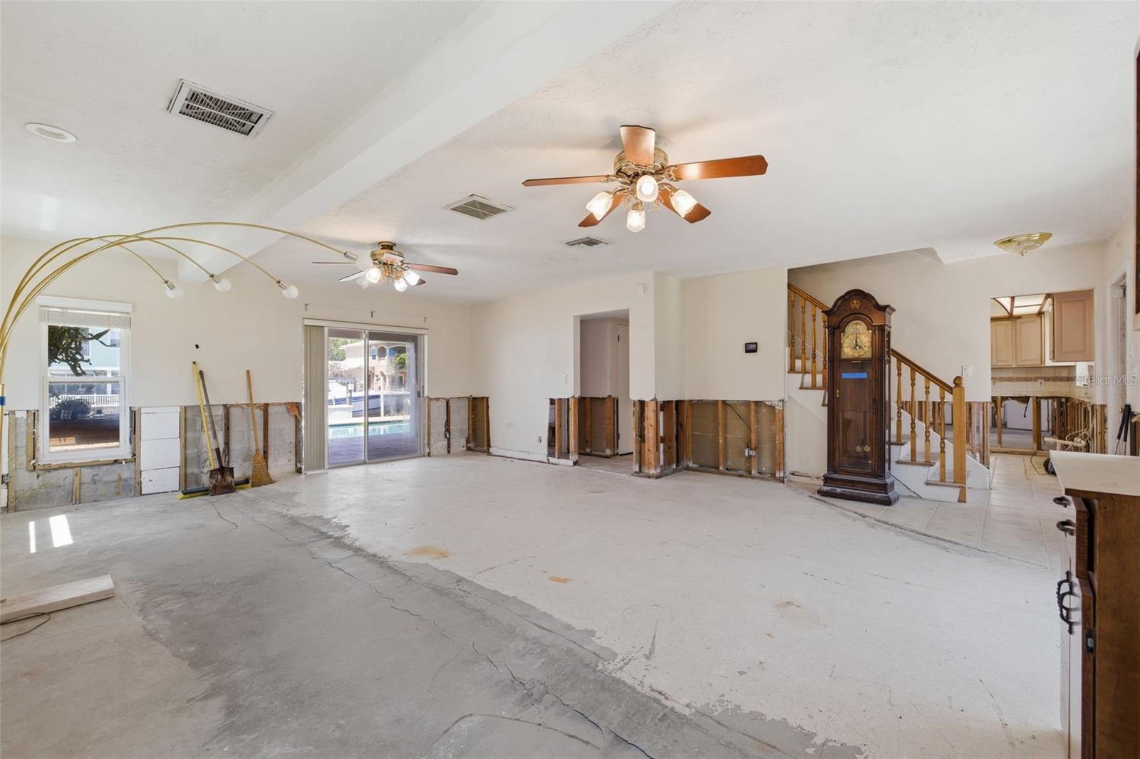 3876 SHORE ACRES BLVD NE, ST PETERSBURG, FL, 33703