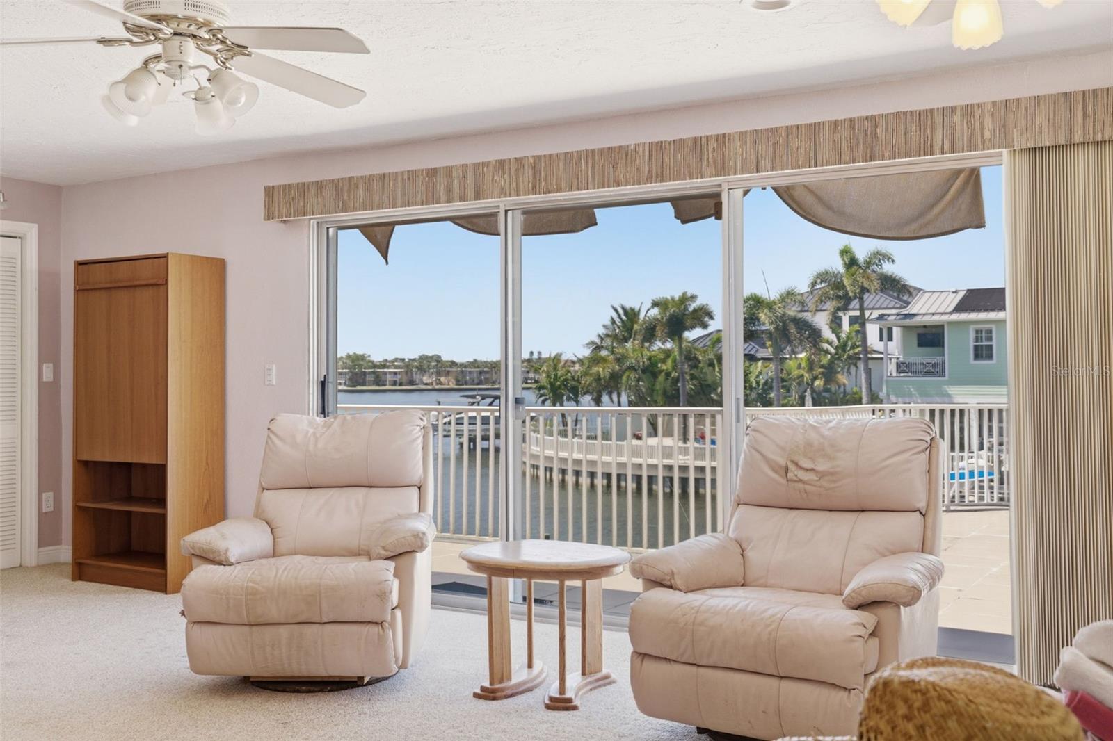 3876 SHORE ACRES BLVD NE, ST PETERSBURG, FL, 33703