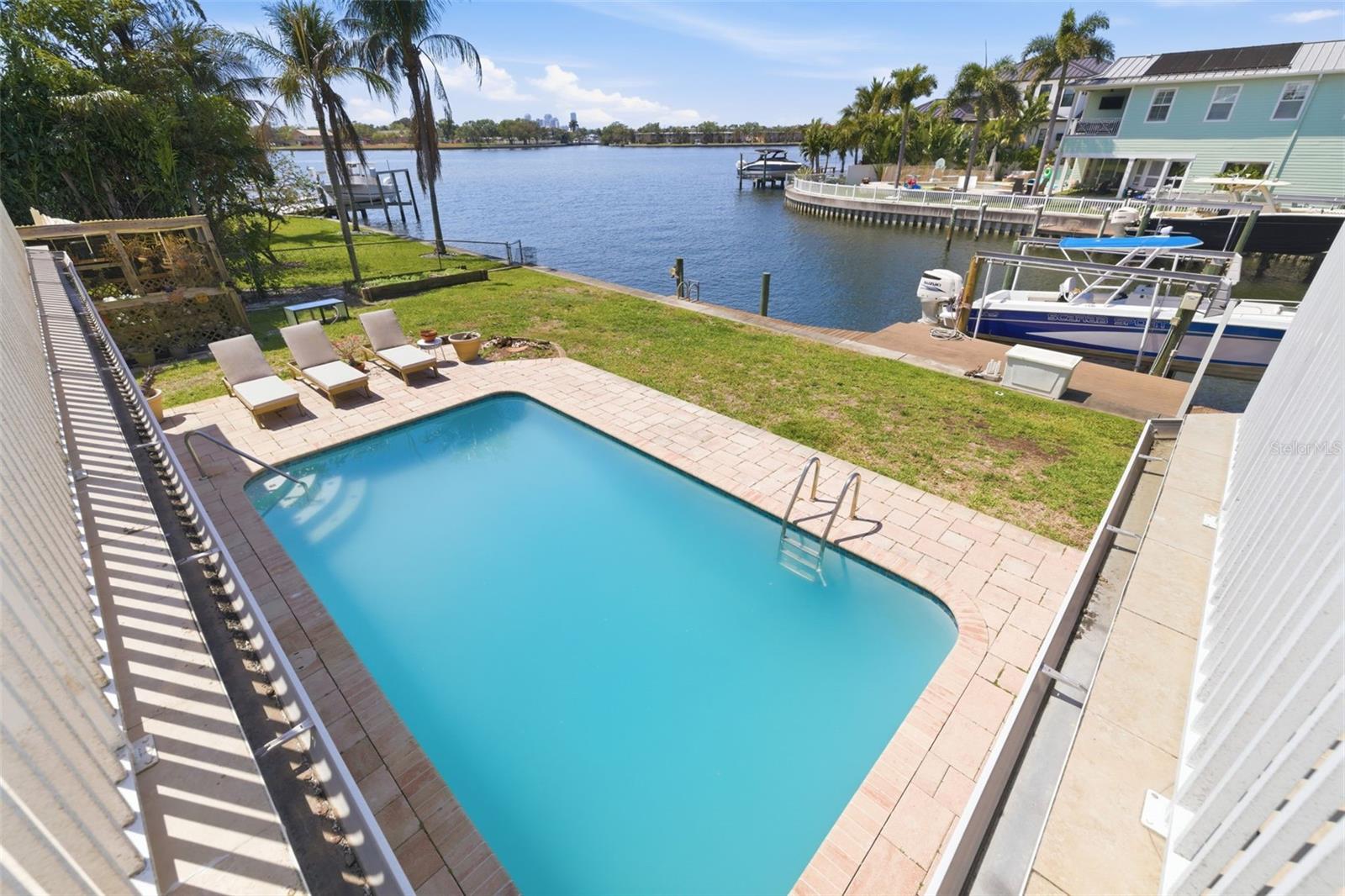 3876 SHORE ACRES BLVD NE, ST PETERSBURG, FL, 33703