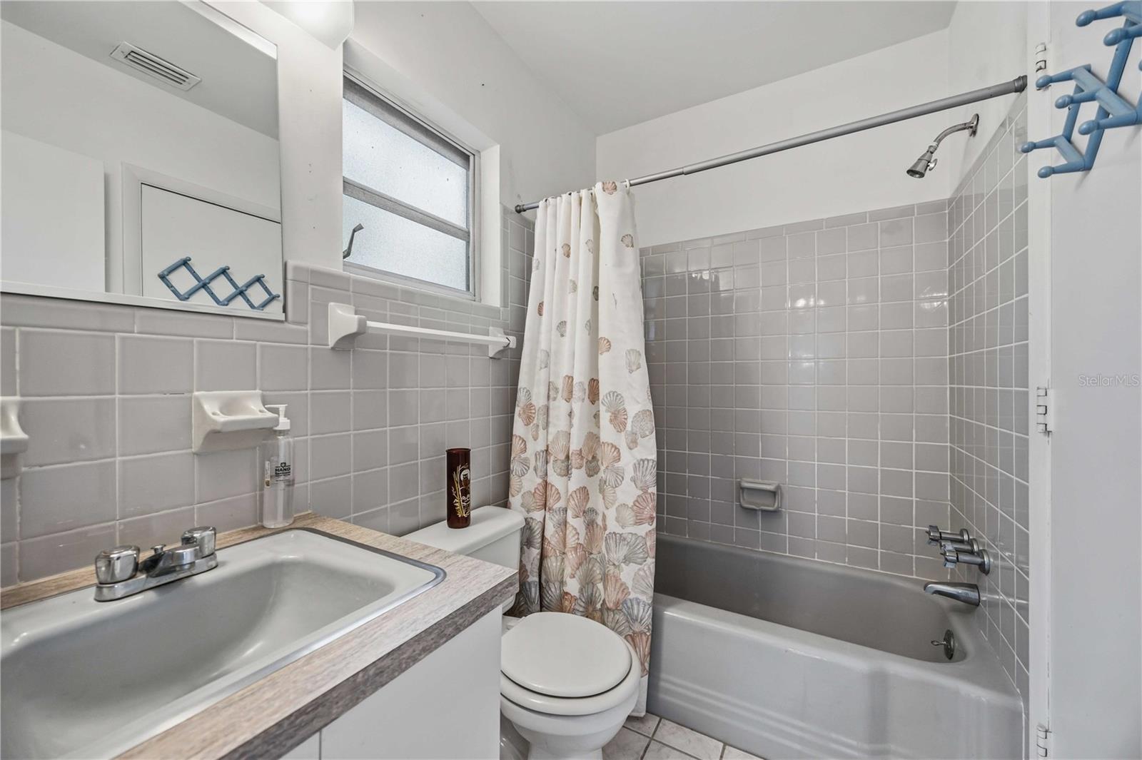 309 BASE AVE E, VENICE, FL, 34285