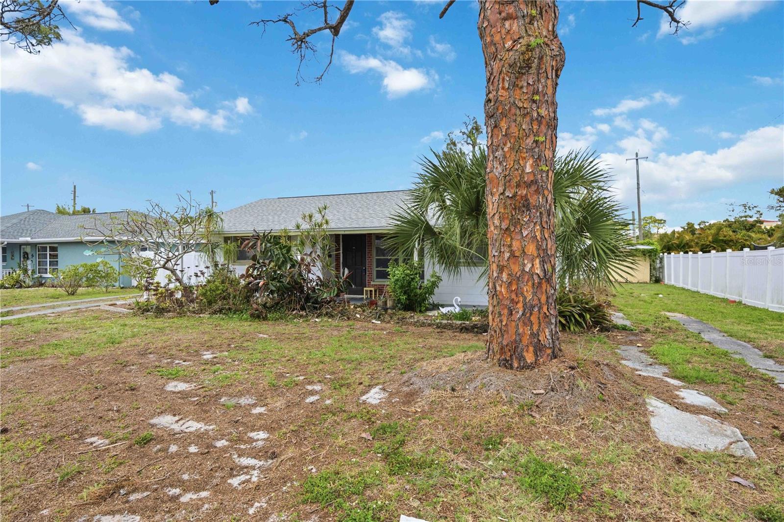309 BASE AVE E, VENICE, FL, 34285
