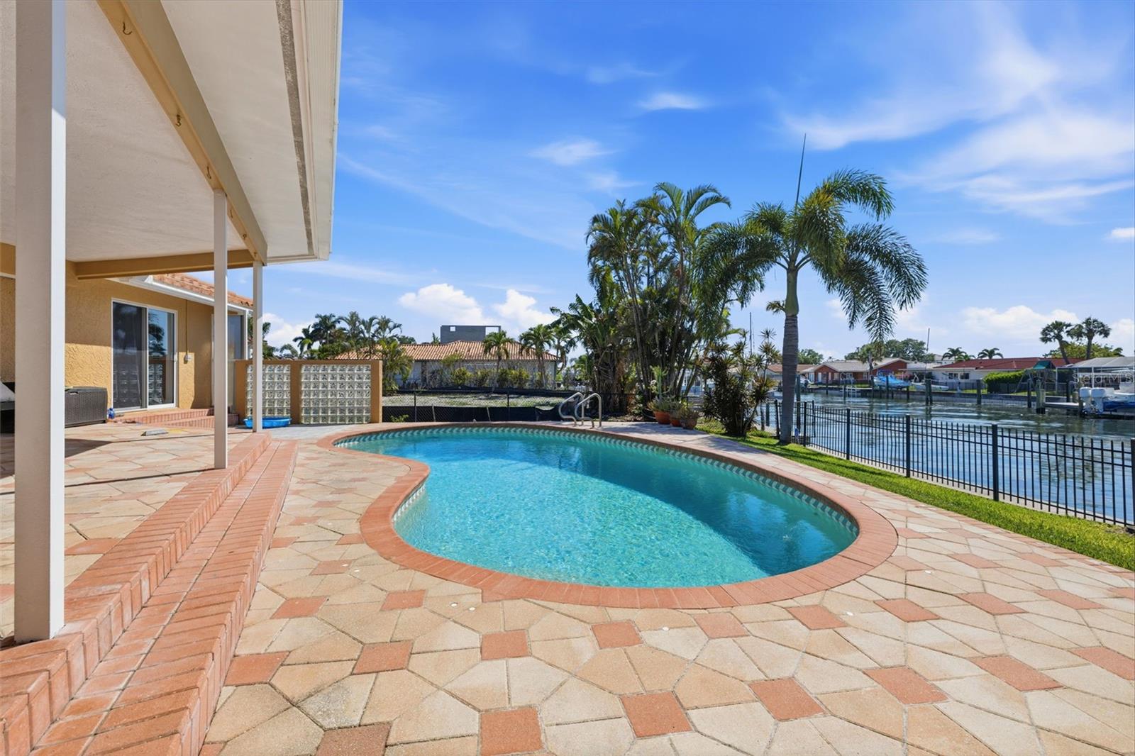 1997 HAWAII AVE NE, ST PETERSBURG, FL, 33703