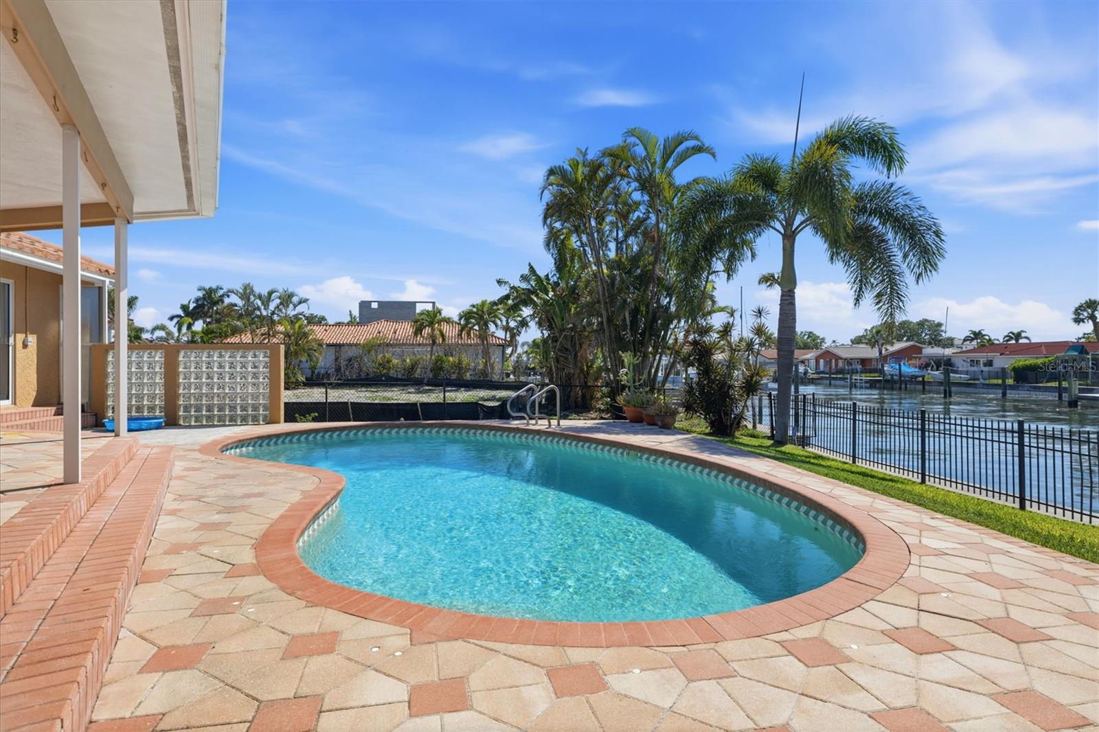 1997 HAWAII AVE NE, ST PETERSBURG, FL, 33703