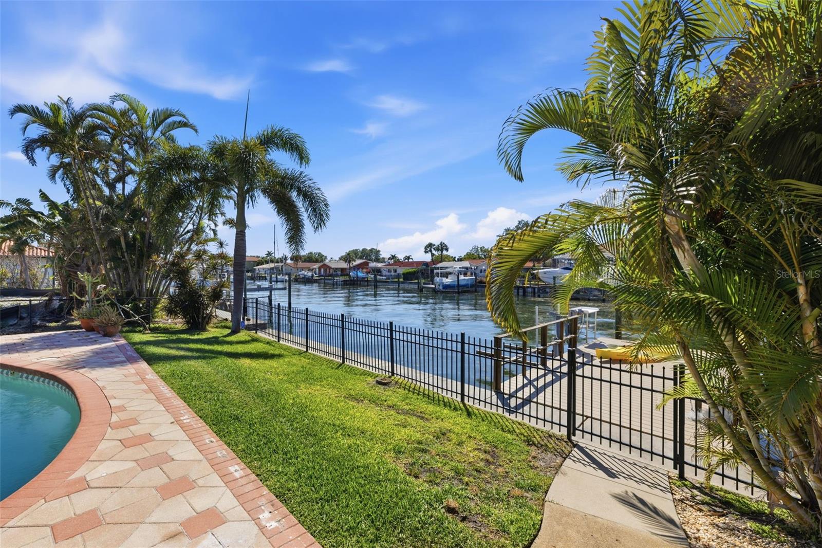 1997 HAWAII AVE NE, ST PETERSBURG, FL, 33703