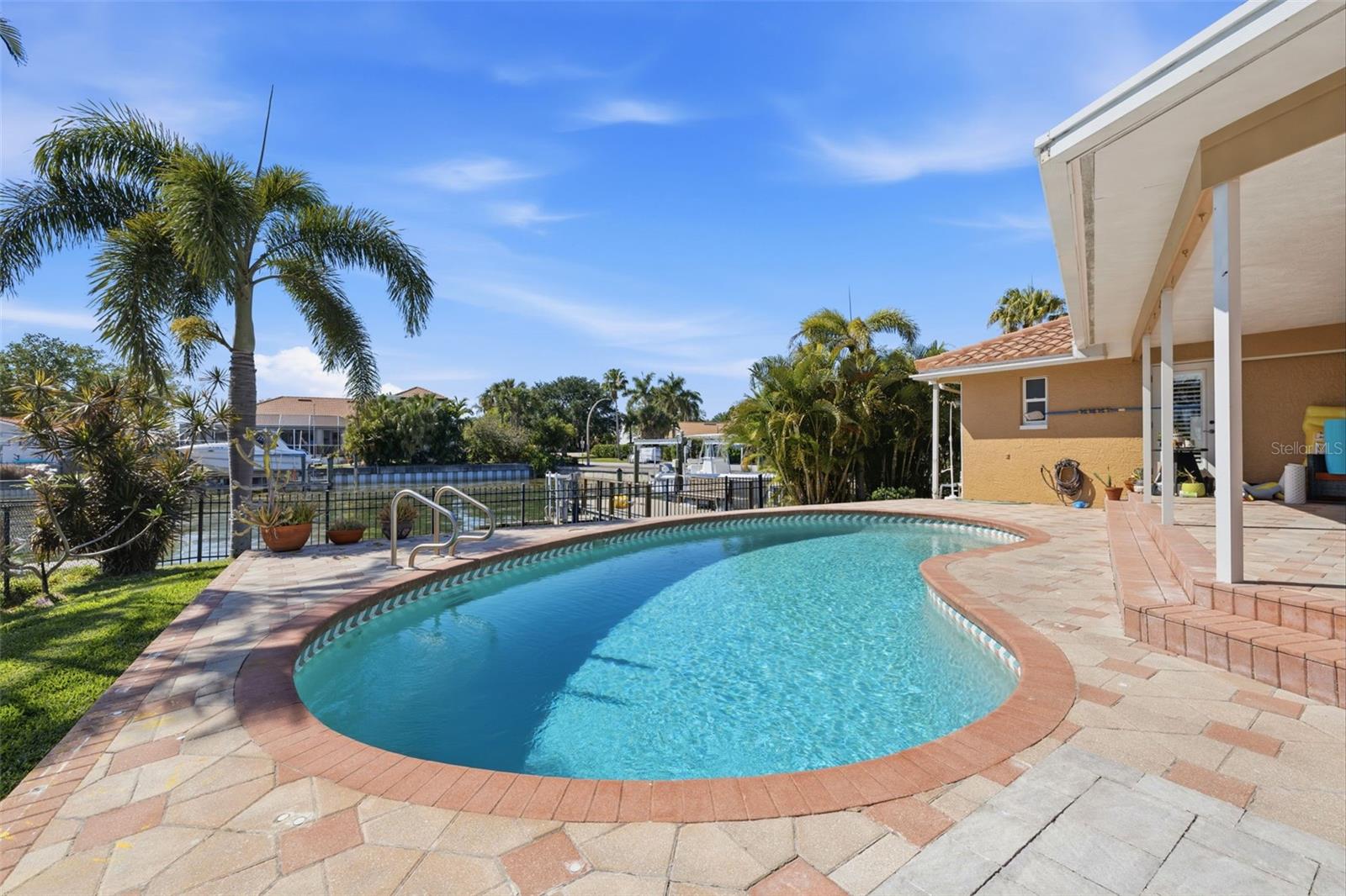 1997 HAWAII AVE NE, ST PETERSBURG, FL, 33703