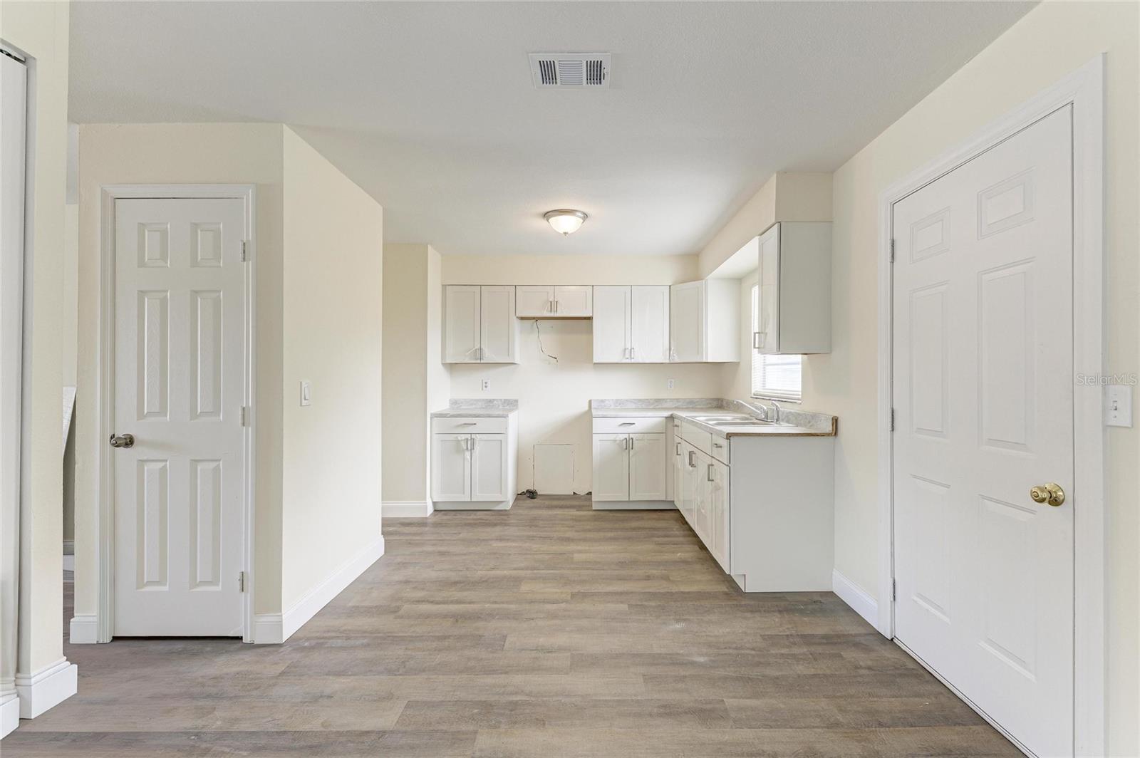 3012 CLAY CIR, SARASOTA, FL, 34234