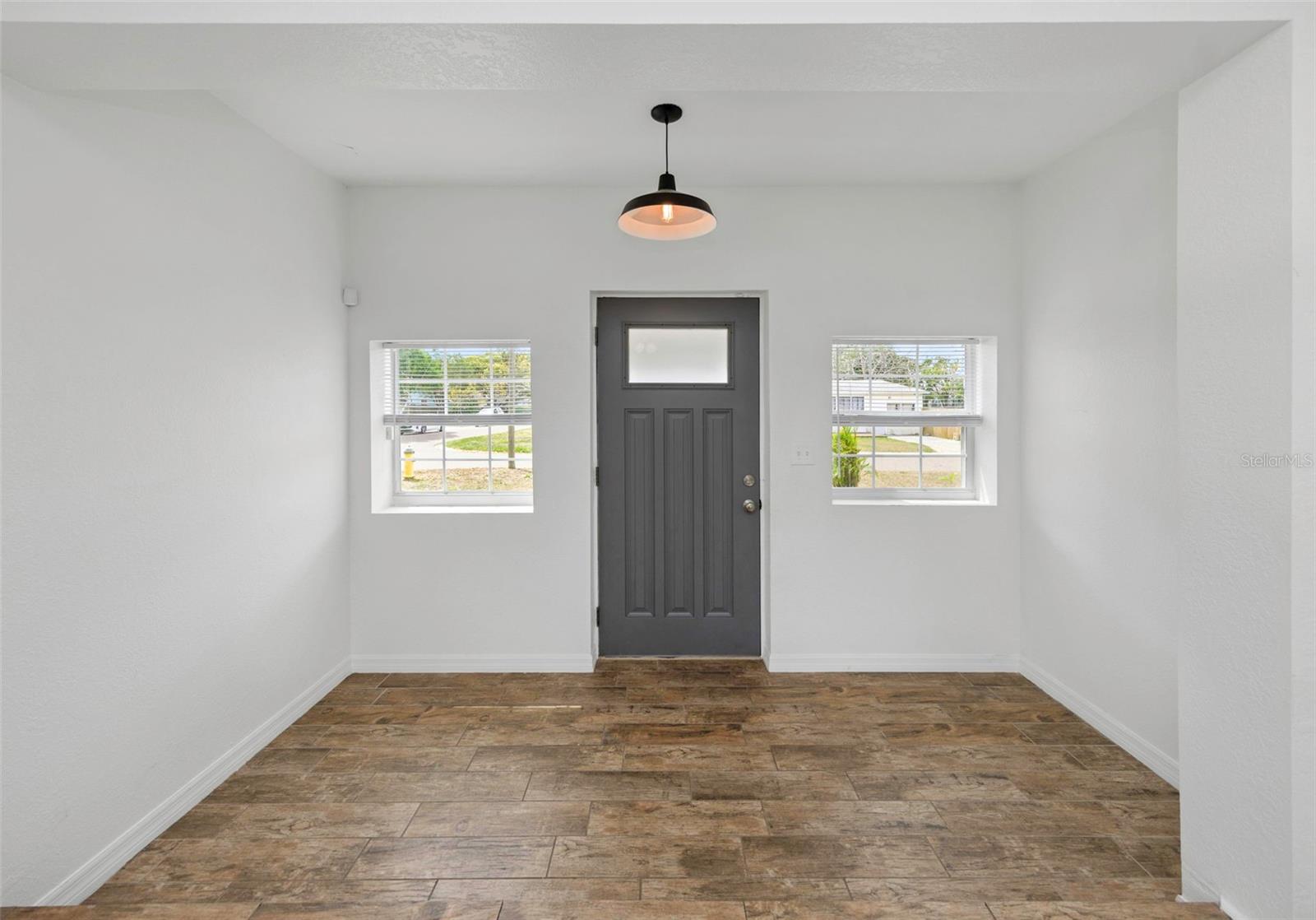 2545 32ND AVE N, ST PETERSBURG, FL, 33713