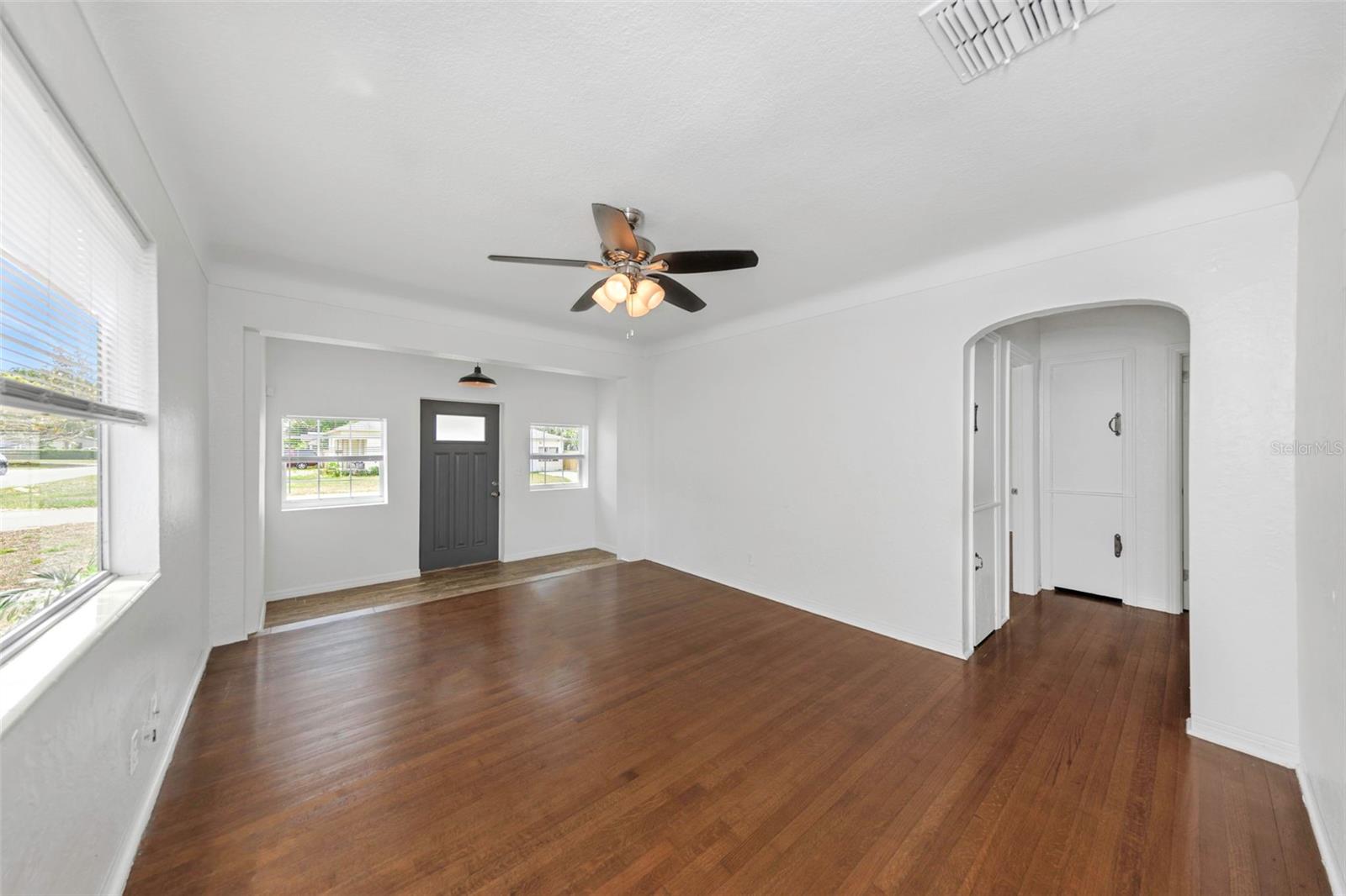 2545 32ND AVE N, ST PETERSBURG, FL, 33713