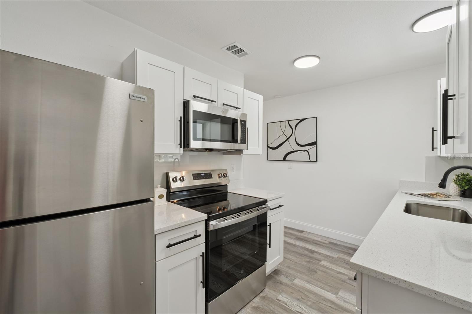 1157 HAMPSHIRE AVE, DELTONA, FL, 32725