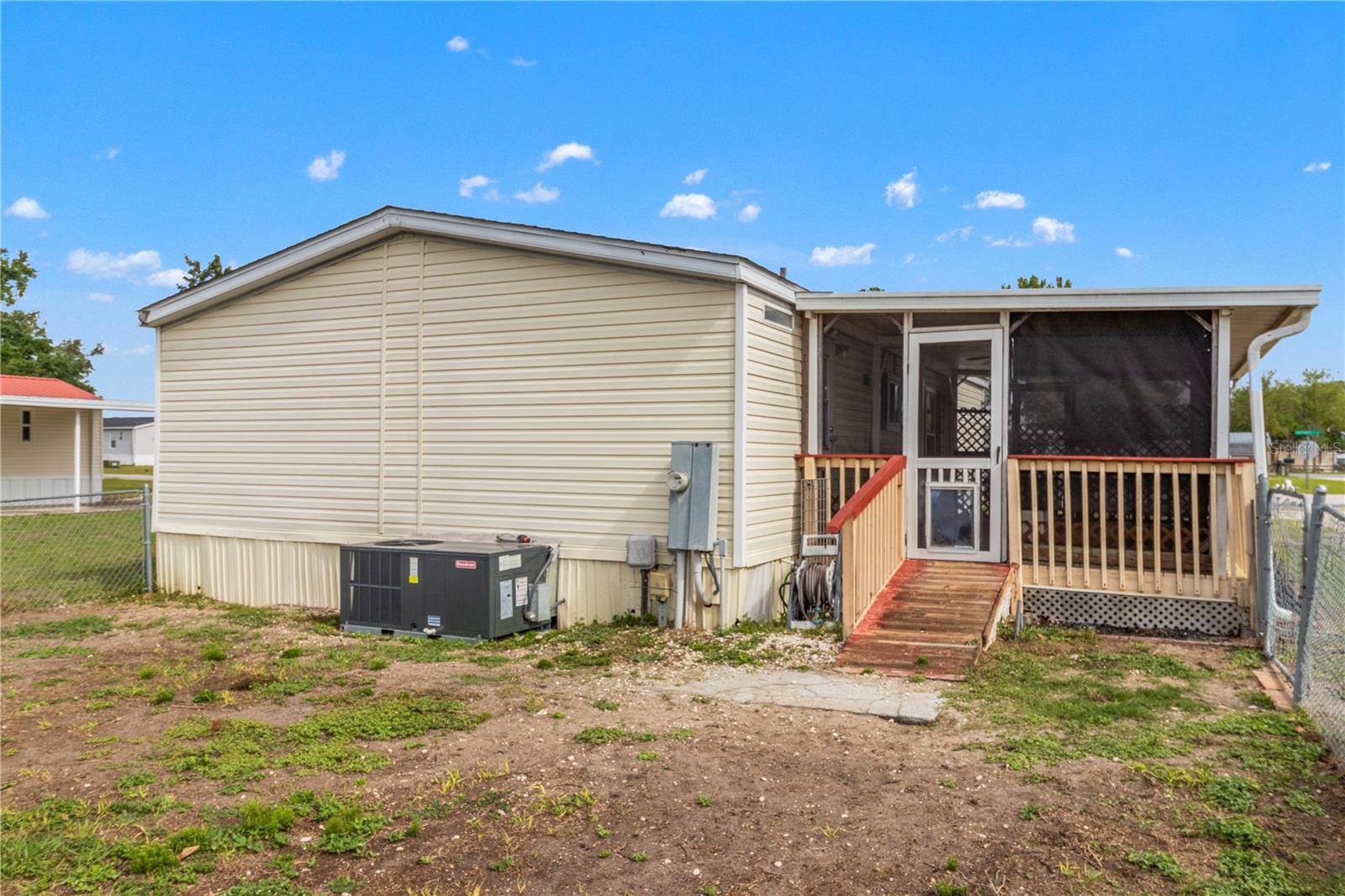 1371 NW 12TH LN, LAKE PANASOFFKEE, FL, 33538