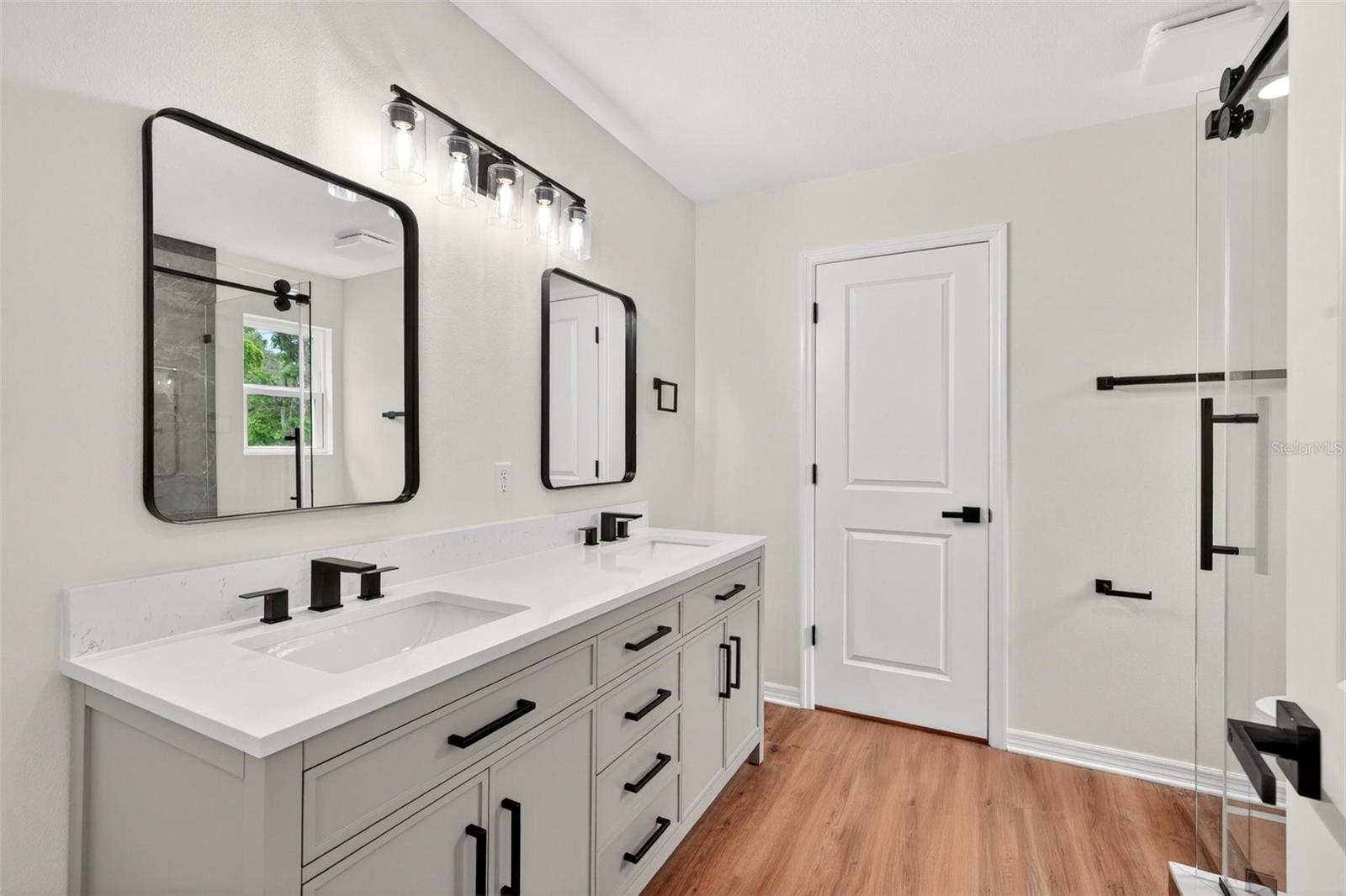 607 THOMAS AVE, LEESBURG, FL, 34748