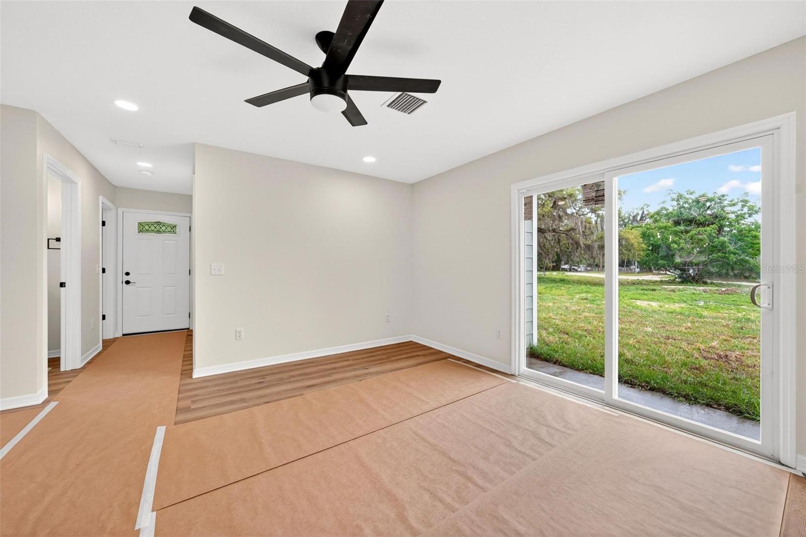 607 THOMAS AVE, LEESBURG, FL, 34748