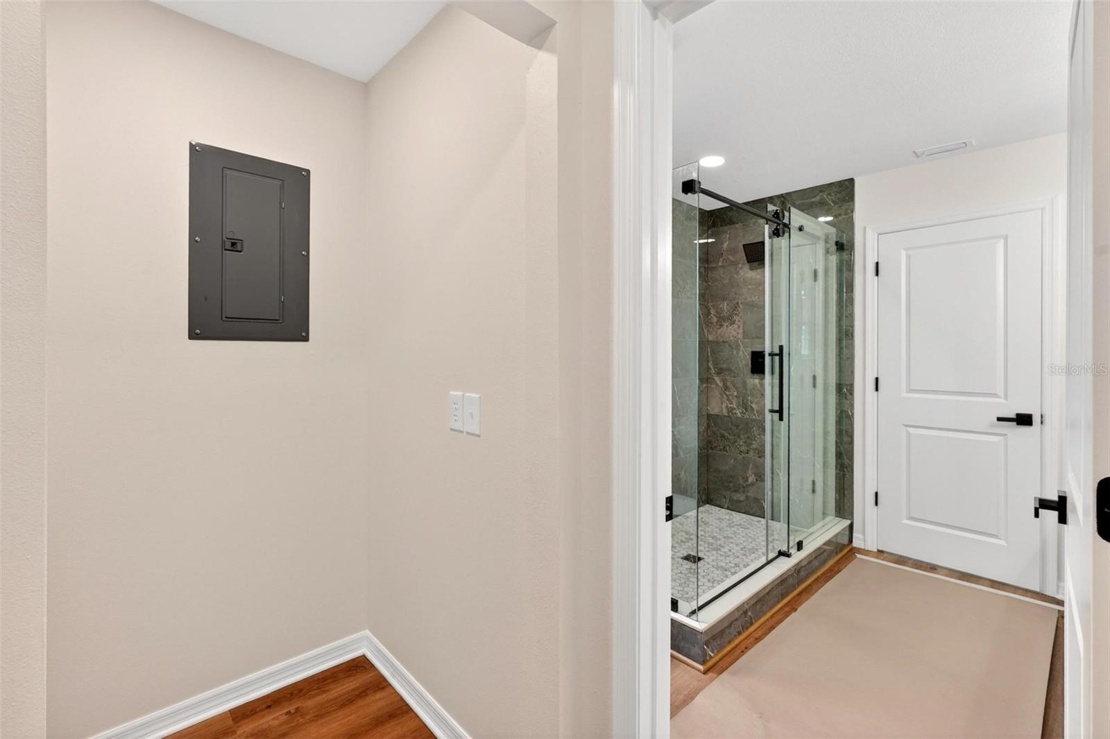 607 THOMAS AVE, LEESBURG, FL, 34748