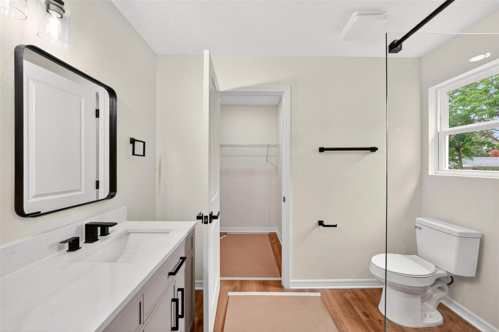 607 THOMAS AVE, LEESBURG, FL, 34748