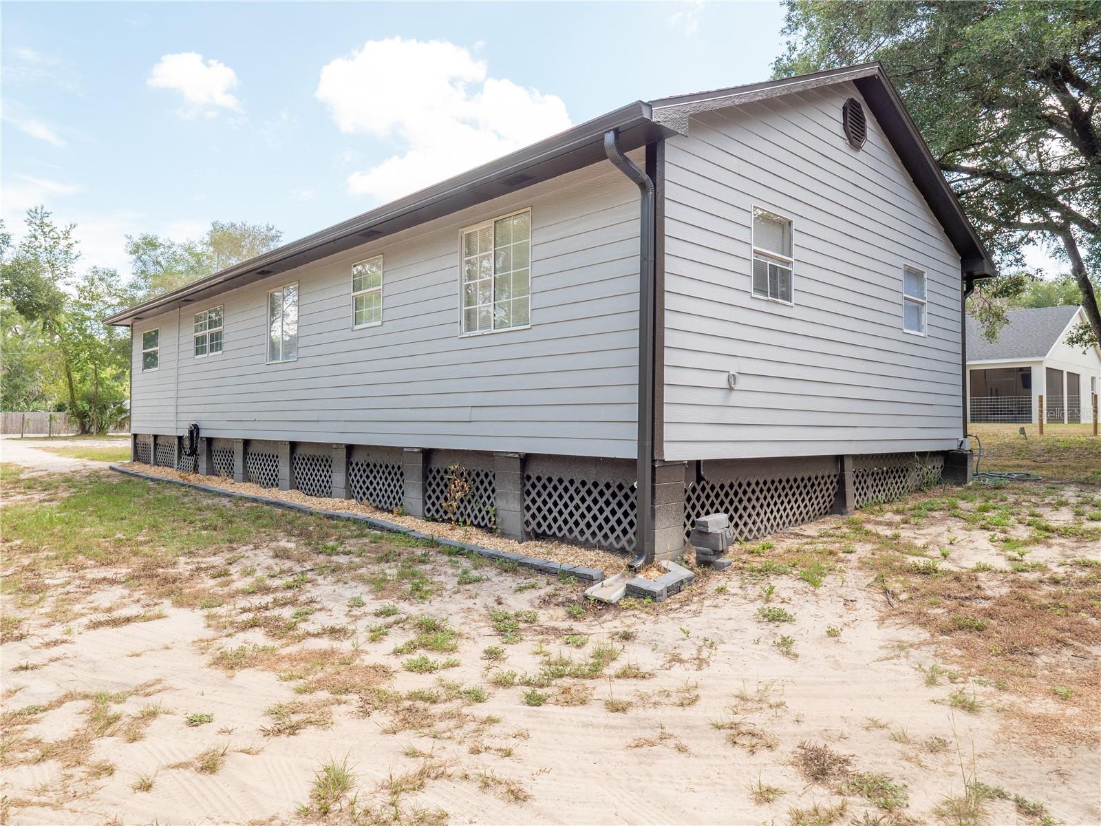 23548 FRANKLIN AVE, SORRENTO, FL, 32776