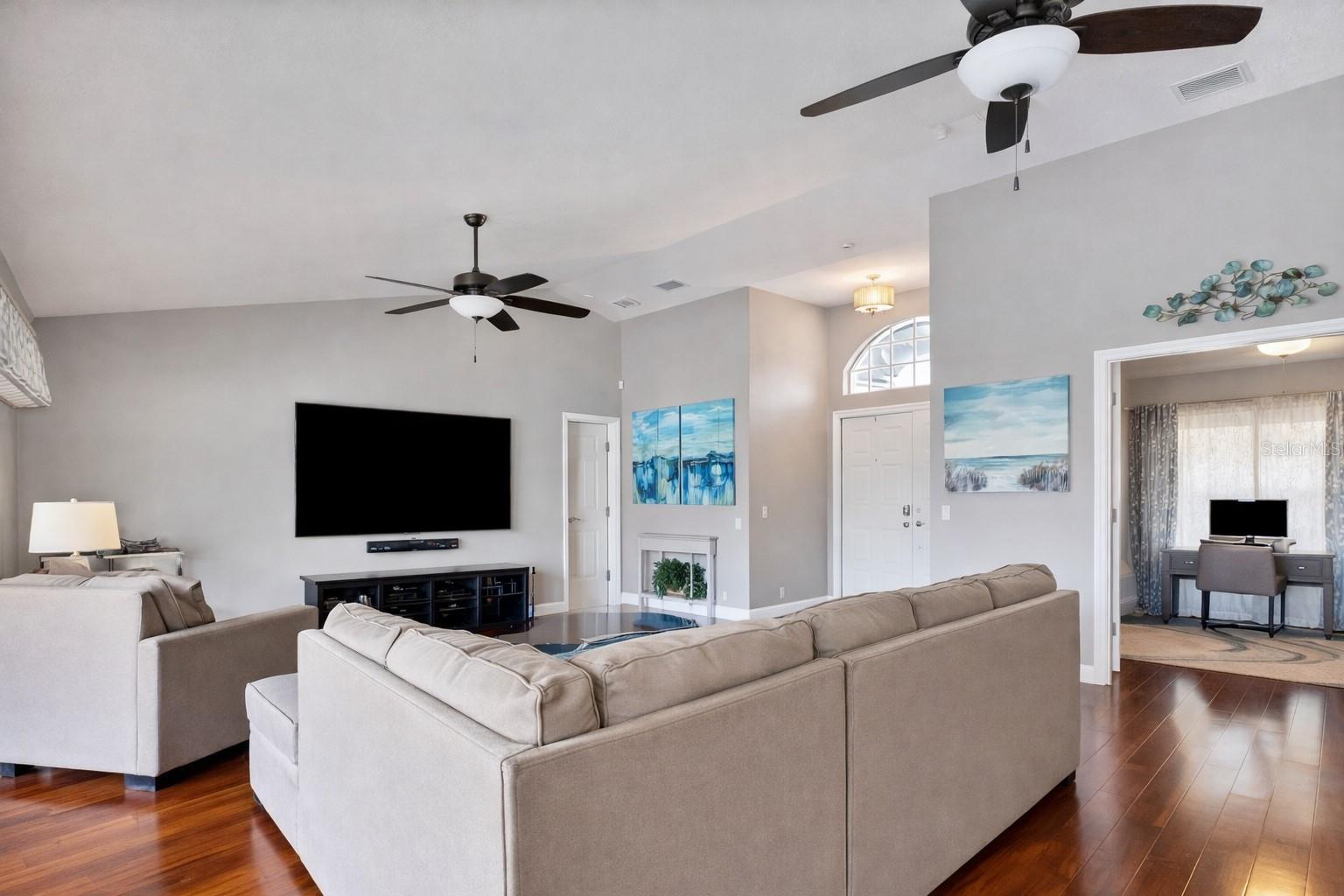 4466 PRO AM AVE E, BRADENTON, FL, 34203