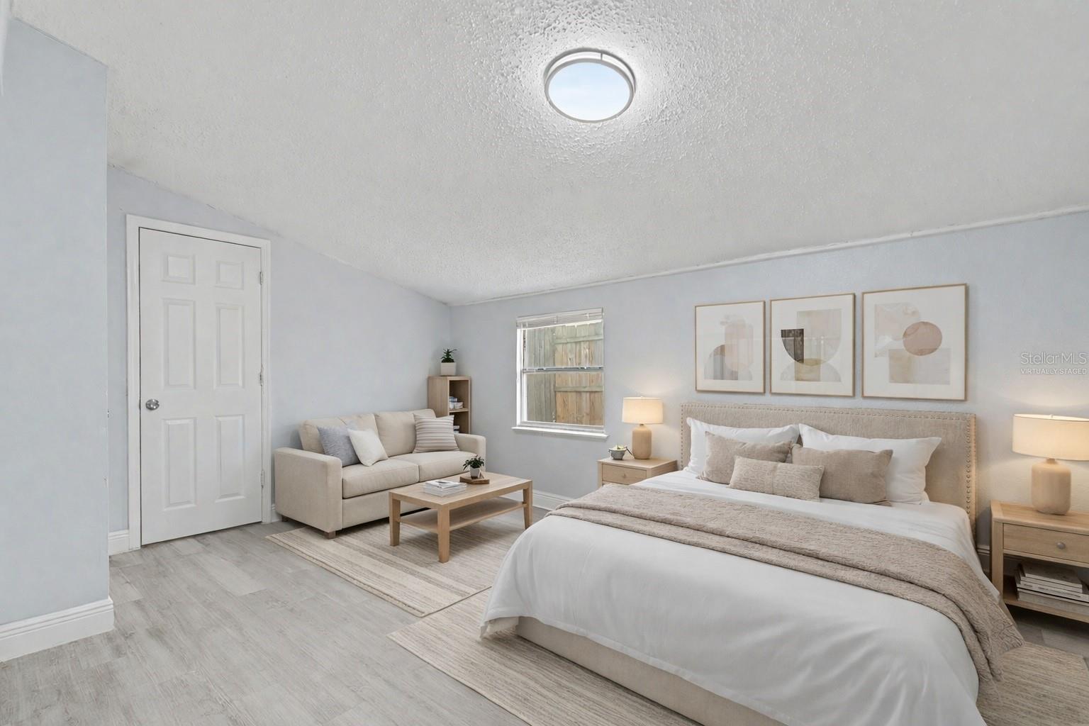 Virtually Staged-Multifunctional Living Space