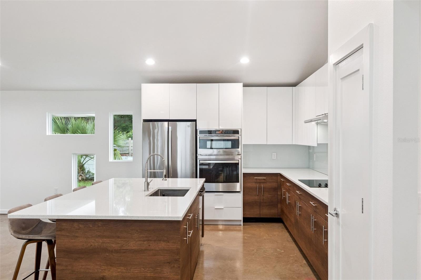 2045 WASHINGTON AVE, SANFORD, FL, 32771