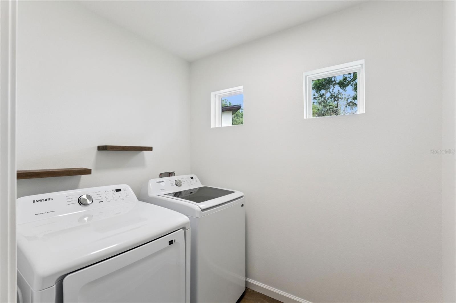 2045 WASHINGTON AVE, SANFORD, FL, 32771