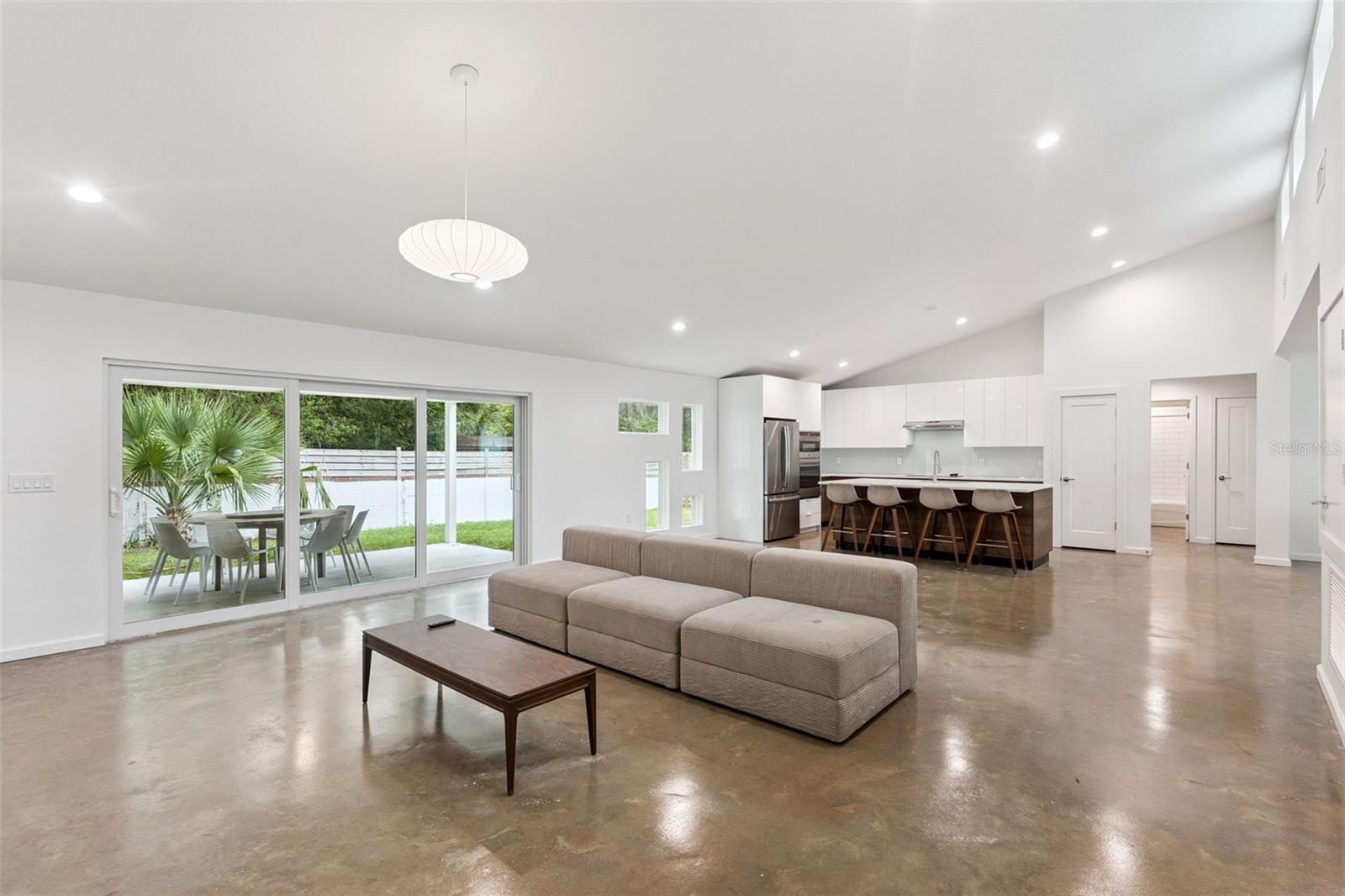 2045 WASHINGTON AVE, SANFORD, FL, 32771