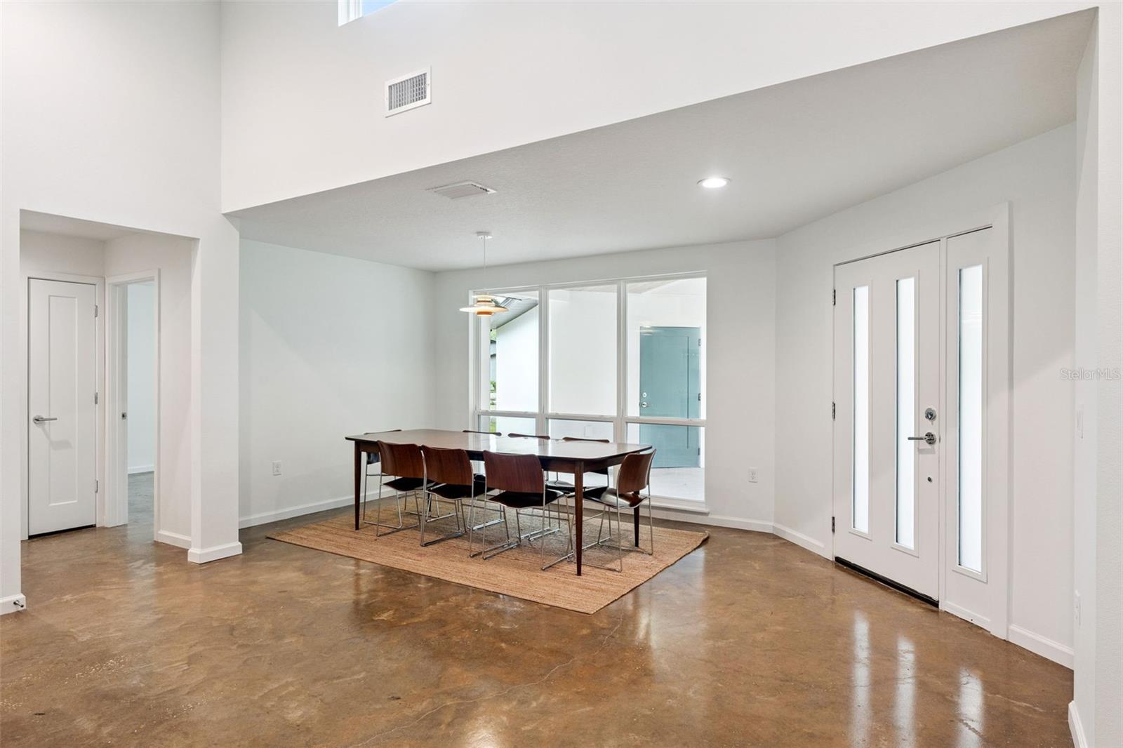 2045 WASHINGTON AVE, SANFORD, FL, 32771